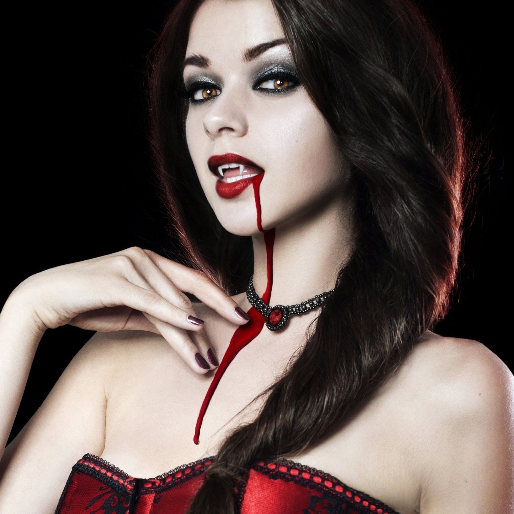 2050x2050 Best Vampire Makeup For Halloween, Phone