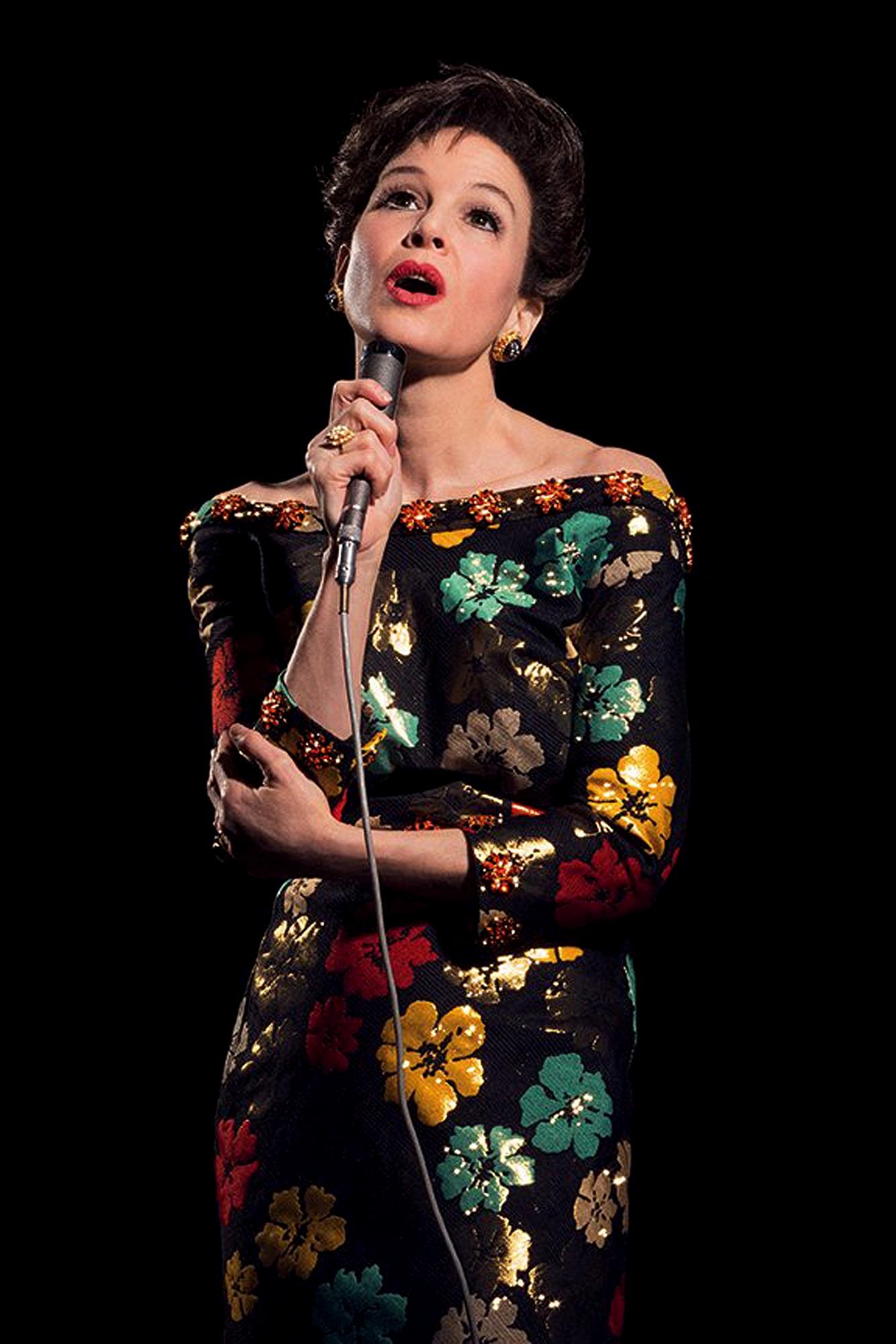 1340x2000 Renée Zellweger as Judy Garland: First Look, Phone