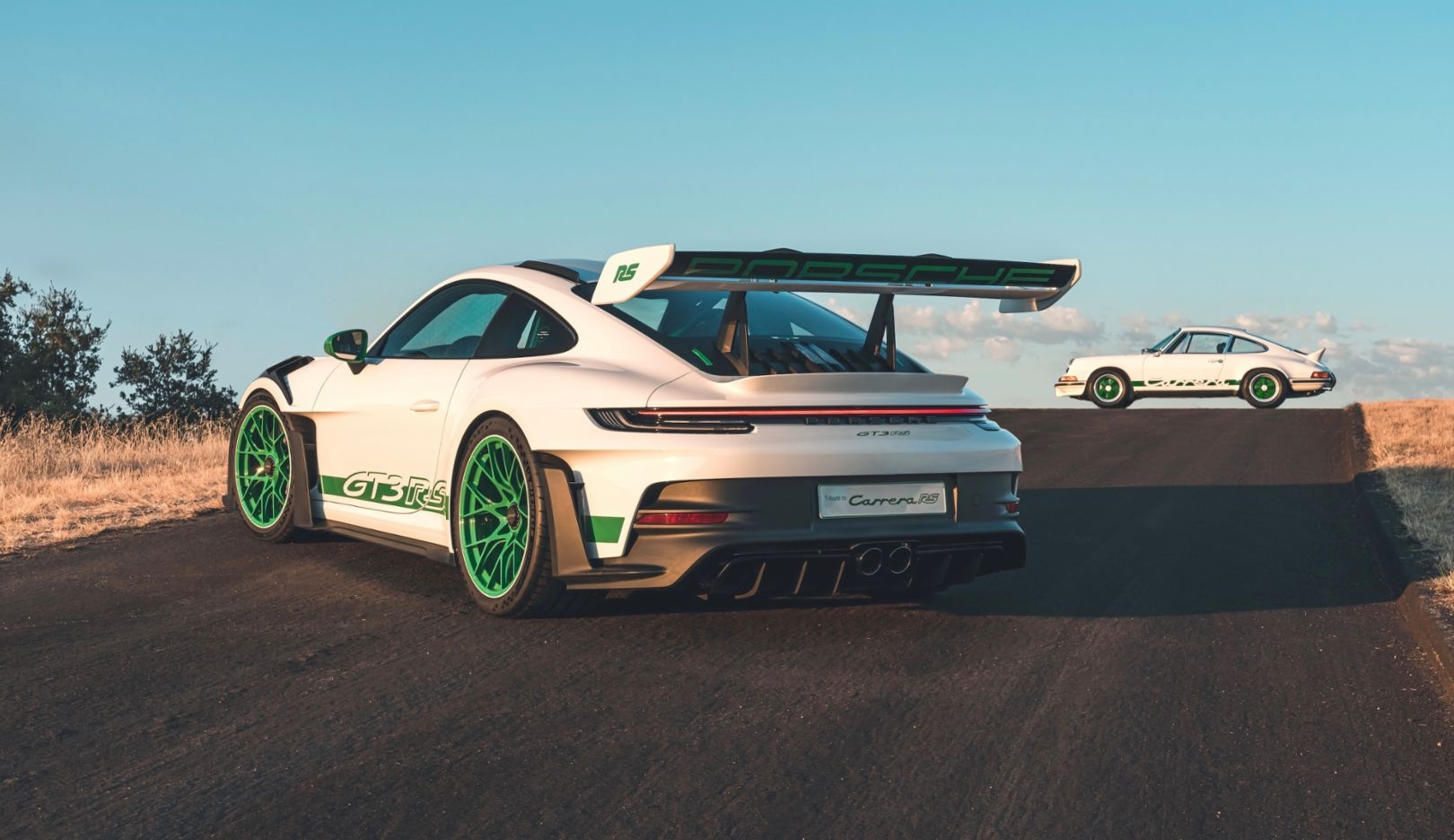 1620x940 Porsche 911 GT3 RS celebrates 50 years of Carrera RS 2.7, Desktop