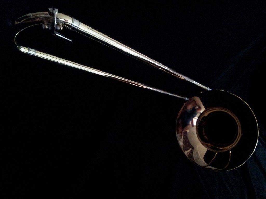 1030x770 Fonds d&;écran Trombone, Desktop