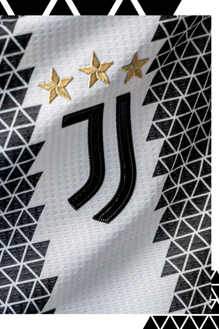 770x1160 Juventus And Adidas Present The New Home Kit 22 23!, Phone