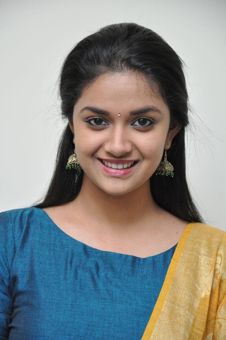 750x1130 Keerthy Suresh 15 Beautiful HD Image Download Celebrities, Phone