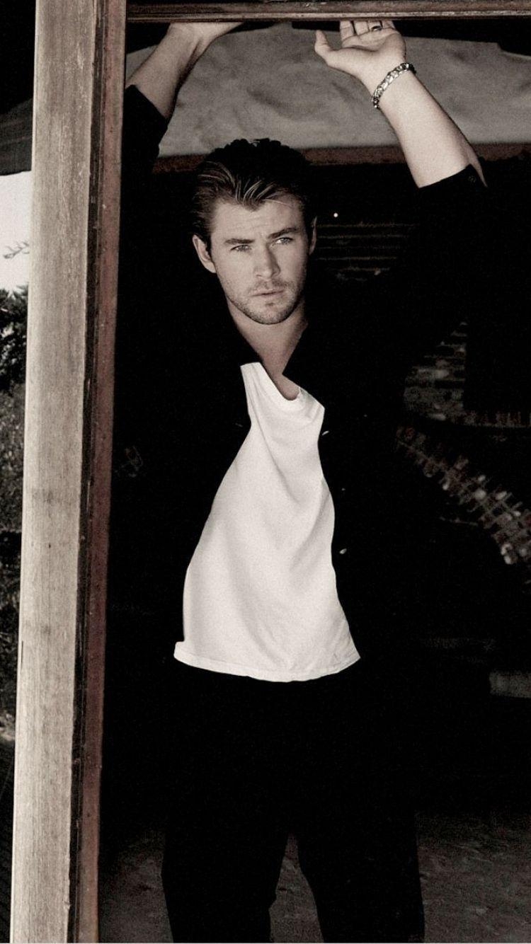 750x1340 iPhone 6 Chris hemsworth Wallpaper HD, Desktop, Phone