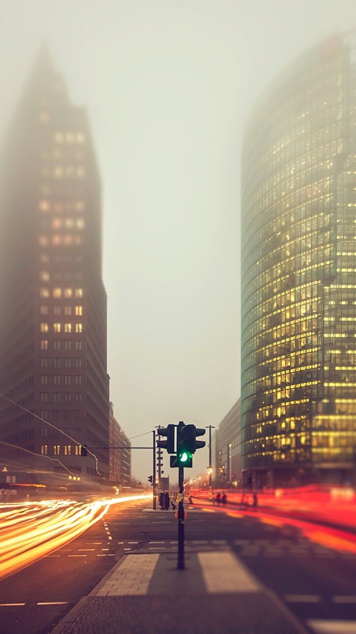 720x1270 Berlin, Germany. Exposure lights, Android wallpaper, iPhone wallpaper, Phone