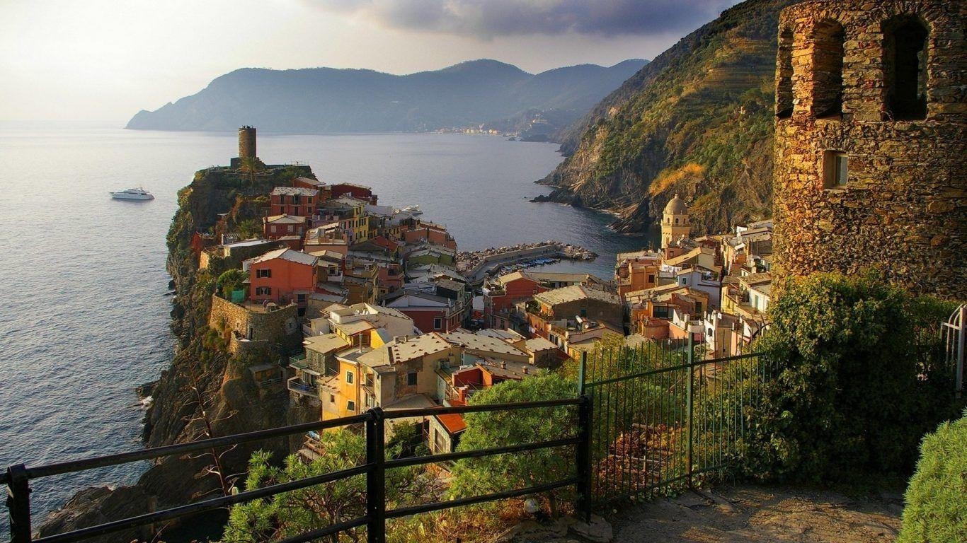 1370x770 Houses: Small Sreet Palermo Beauty Huses Street Italy Stairs, Desktop