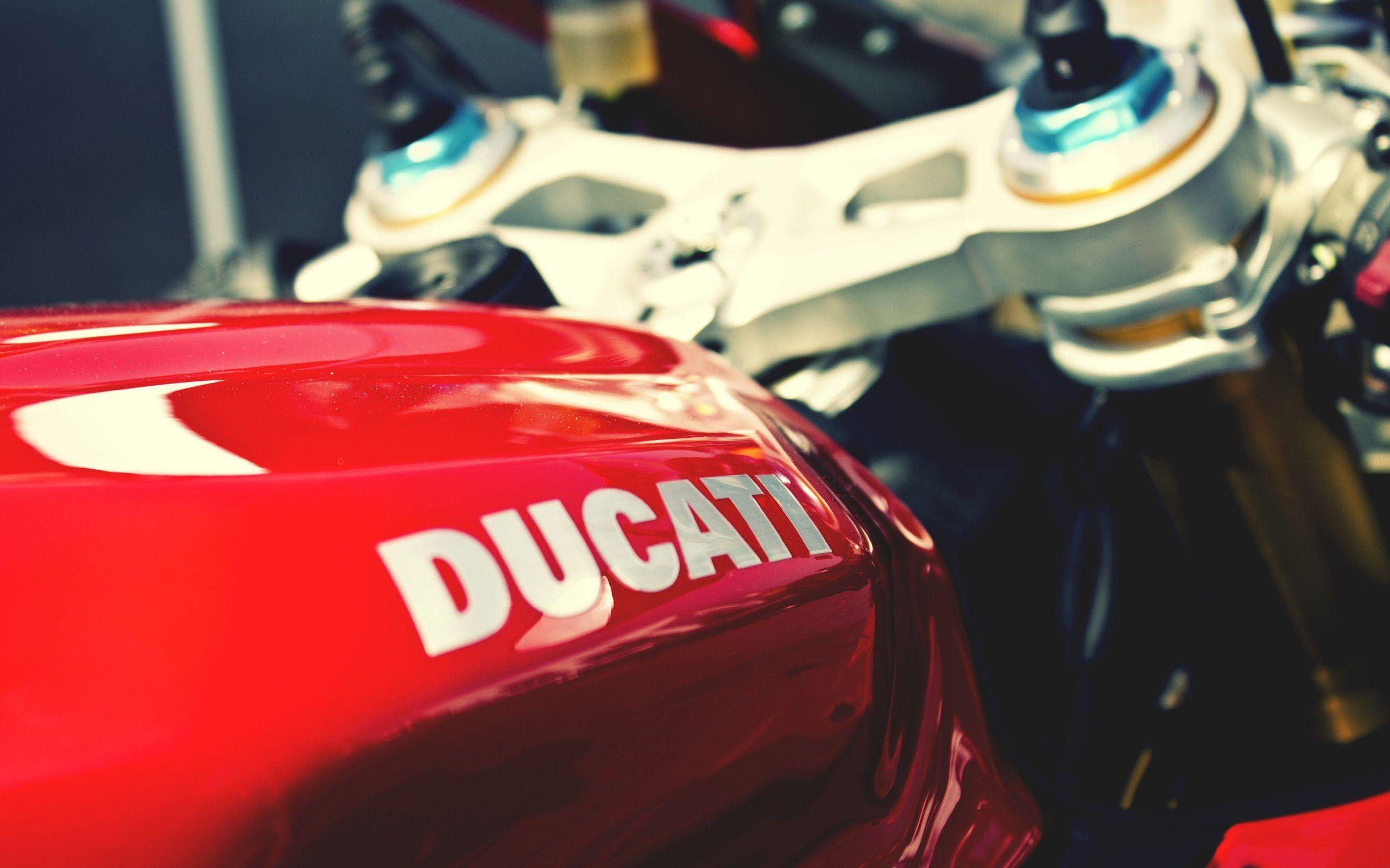 2560x1600 Ducati logo wallpaper iphone, Desktop