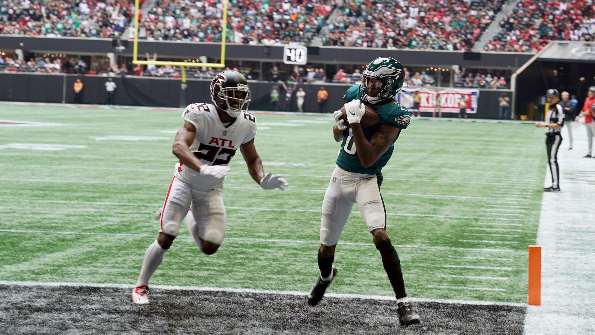 1920x1080 Eagles' Devonta Smith starts career off with great Week 1 performance vs. Falcons, Desktop