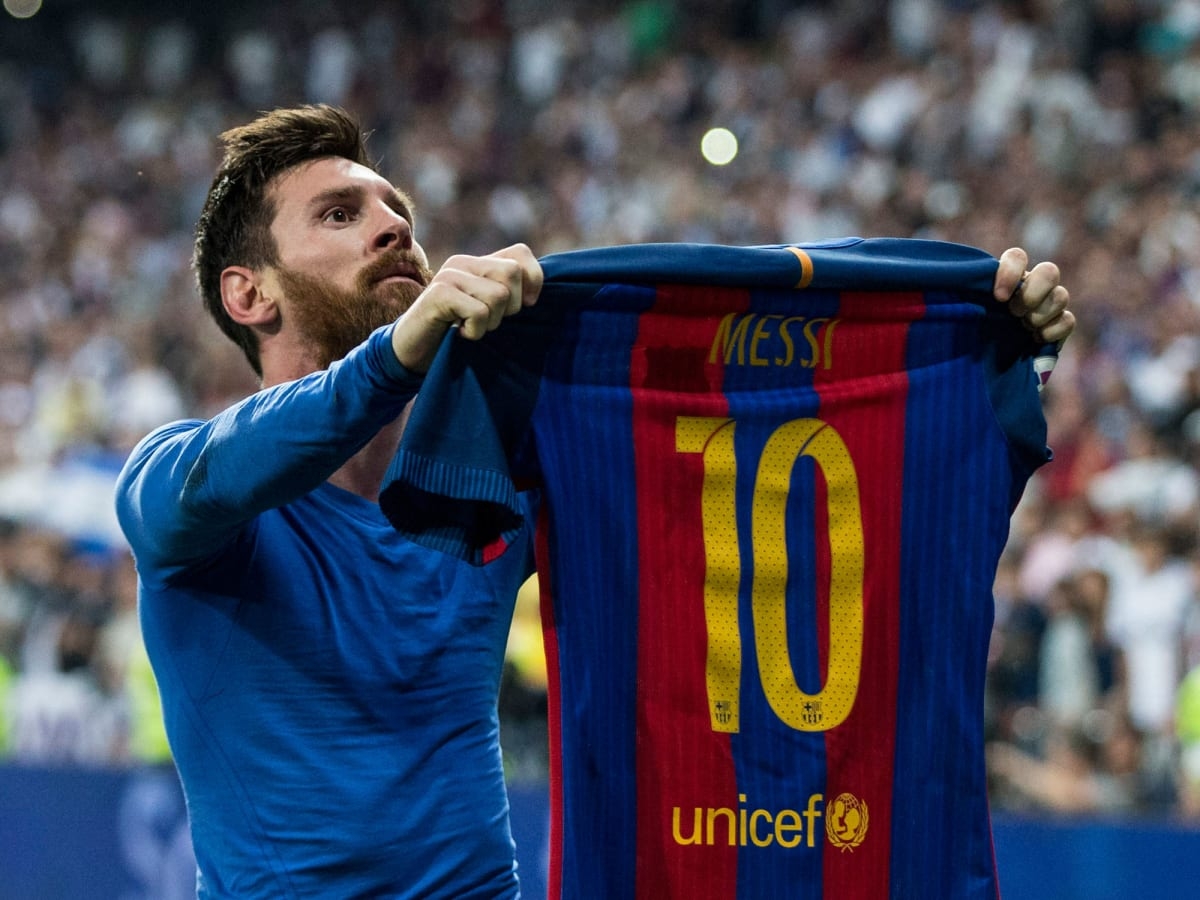 1200x900 Lionel Messi turns 30: Best photo, Desktop