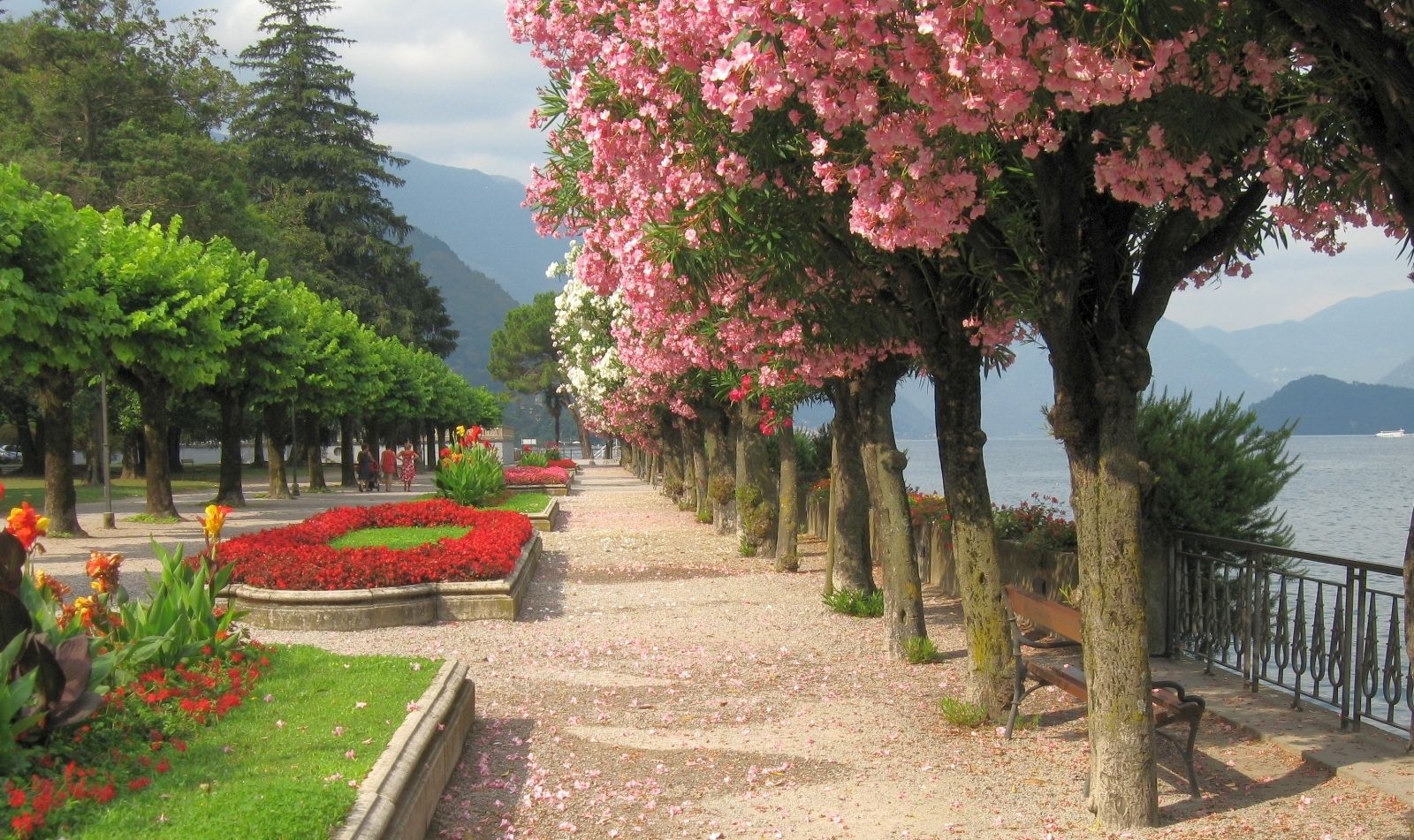 1600x960 springtime, park, flowers, mountains, lake, beautiful, grass, Italy, trees, blossom wallpaper, Desktop