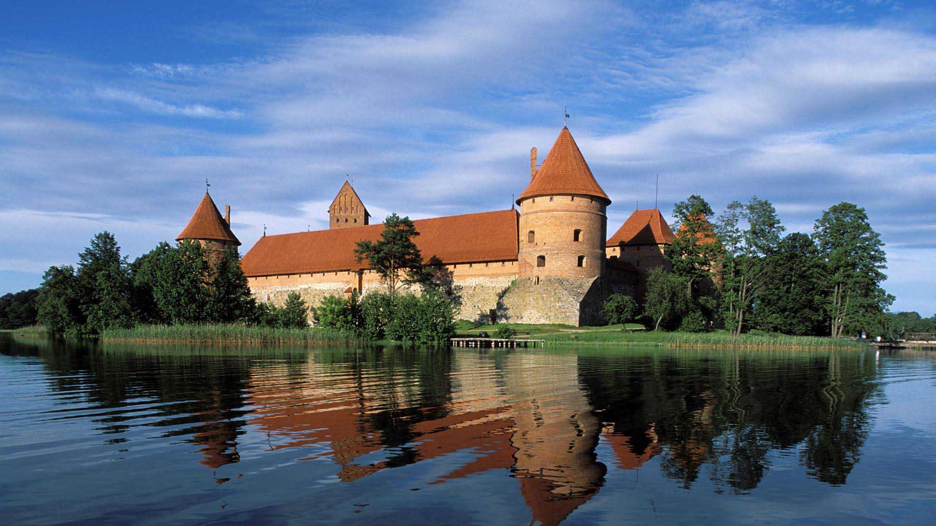 1920x1080 Beautiful Castles HD Wallpaper 2 587 - Bridge To Trakai, Desktop