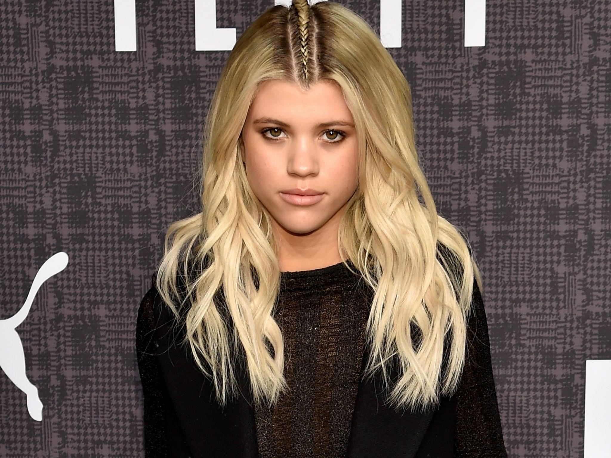 2050x1540 Sofia Richie: People are racist around me because they do not, Desktop