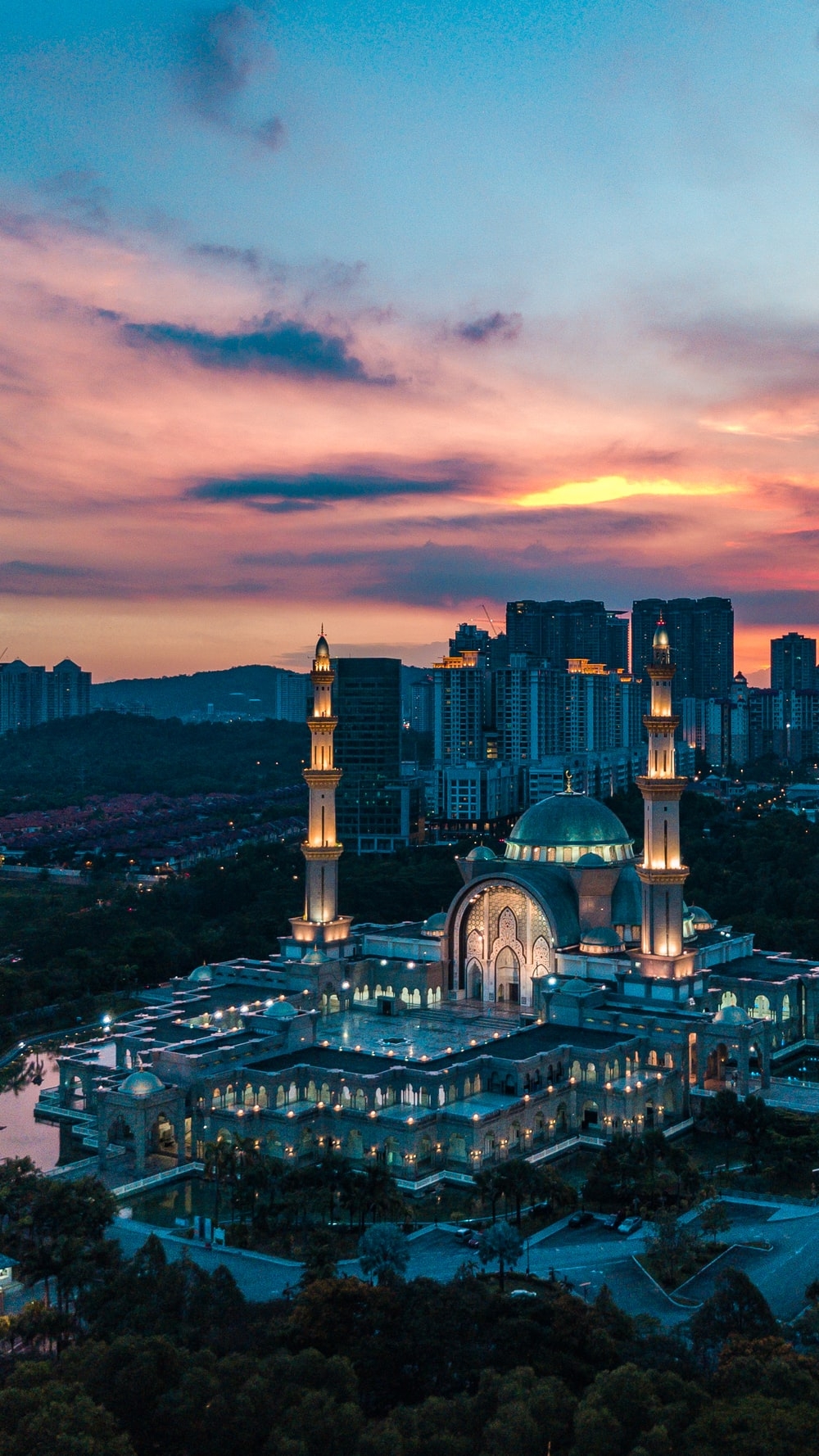 1000x1780 Mosque Picture [HD]. Download Free Image, Phone