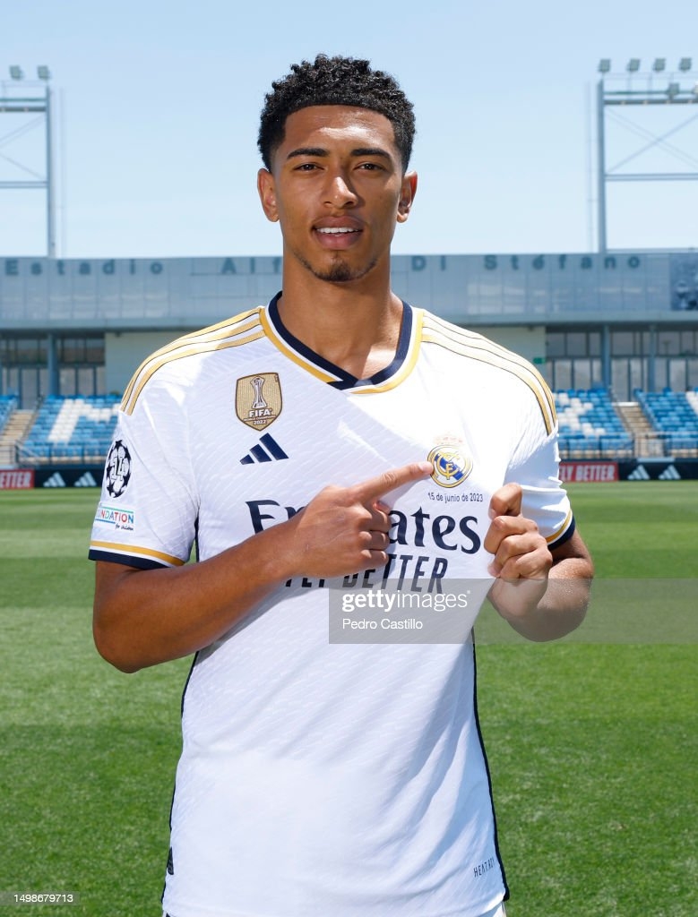 780x1030 Jude Bellingham, new Real Madrid player, is unveiled at Valdebebas. News Photo, Phone