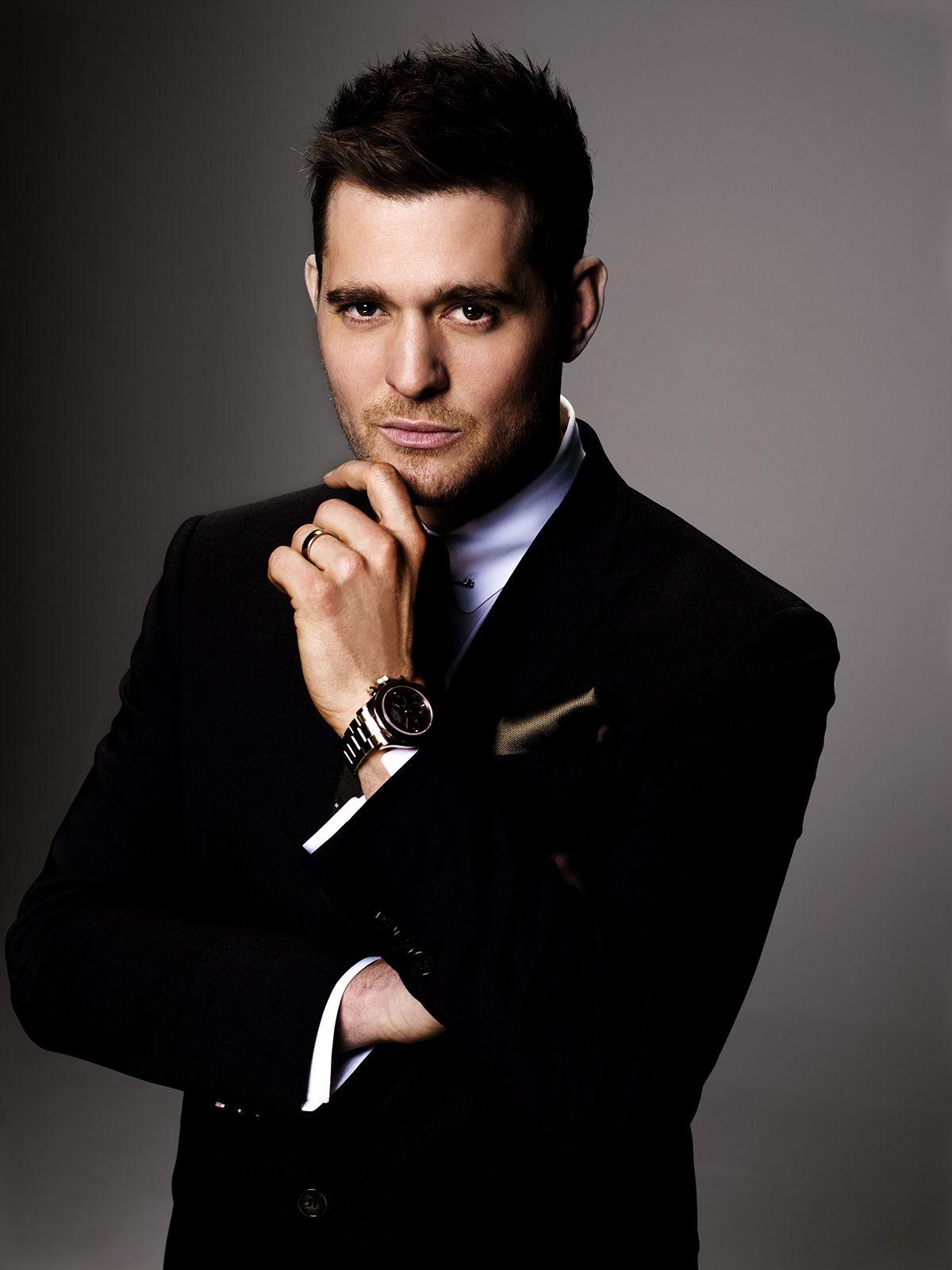 1200x1610 px Michael Buble (720.9 KB).08.2015, Phone