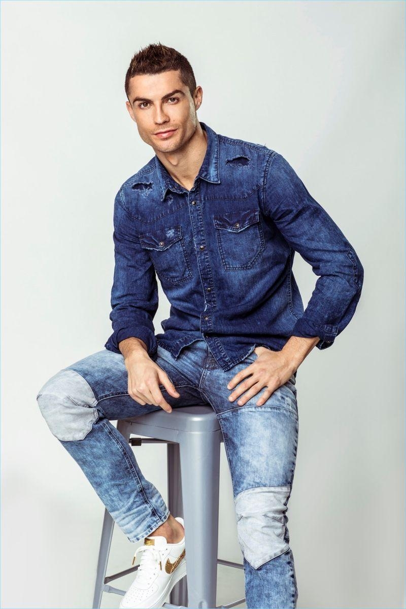 800x1200 Cristiano Ronaldo & Son Front CR7 Denim Spring '18 Campaign, Phone