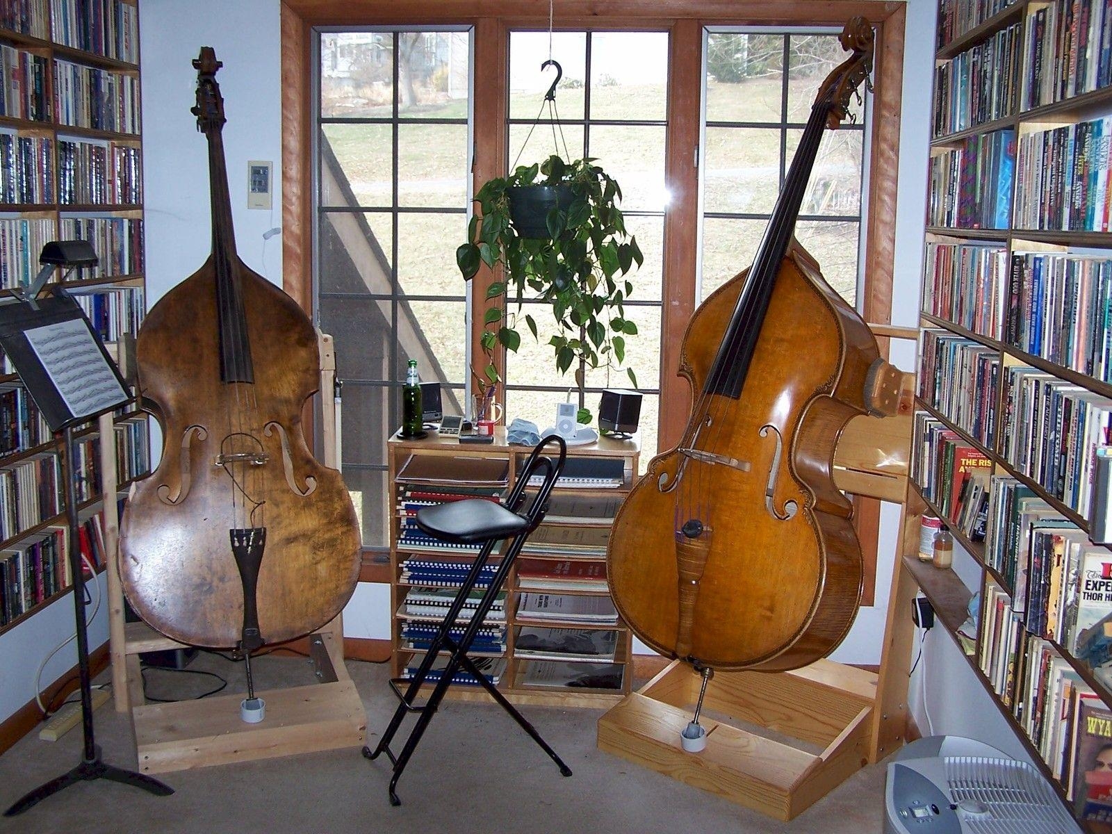 1600x1200 Double Bass Stand, Desktop