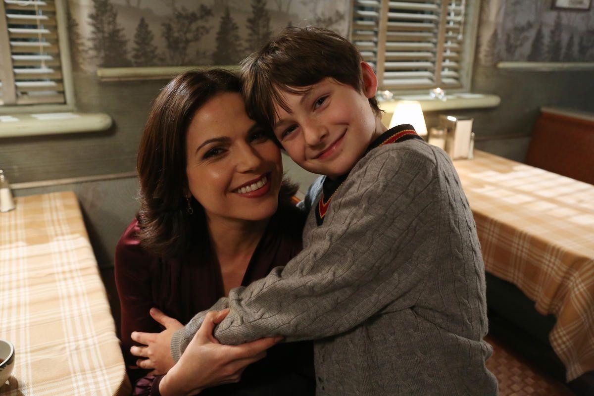 1200x800 Lana Parrilla casts a spell on ABC's 'Once Upon a Time', Desktop