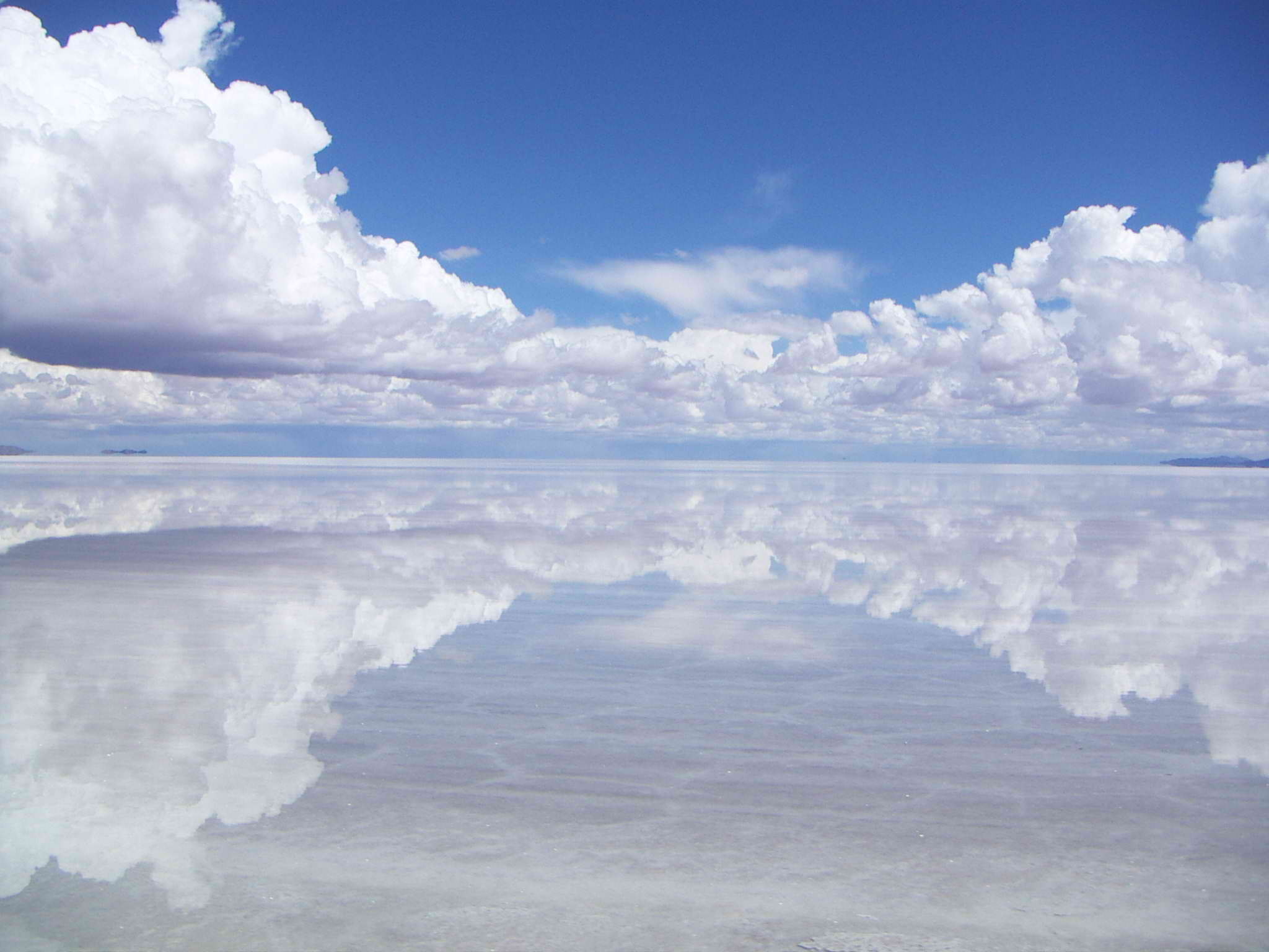 2050x1540 The Salt Flat Salar de Uyuni Wallpaper High Quality, Desktop