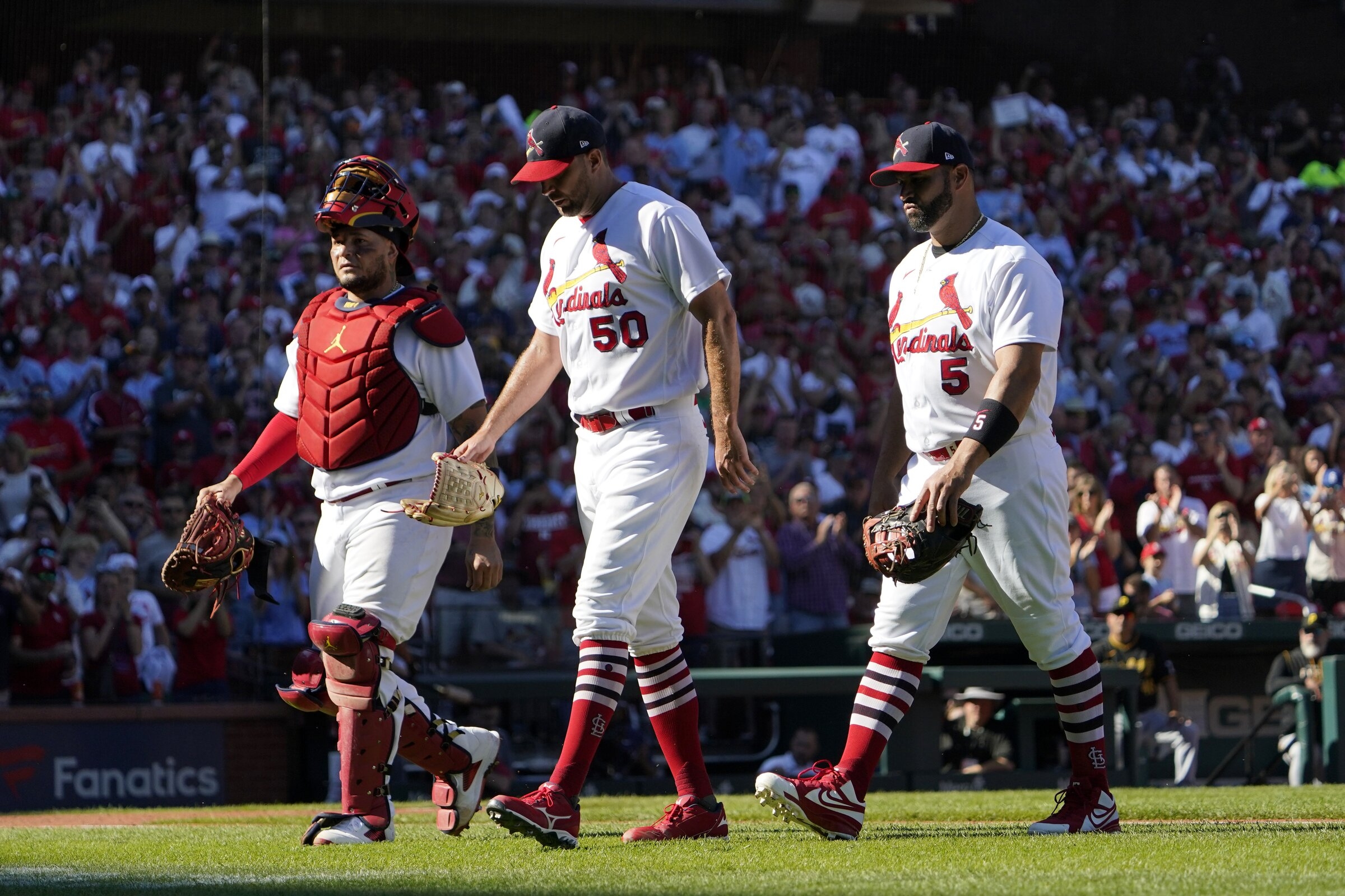 2400x1600 One final walkoff for Cardinals' trio, Desktop