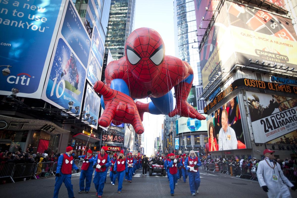 1200x810 A look back at past Macy's Thanksgiving Day Parades, Desktop