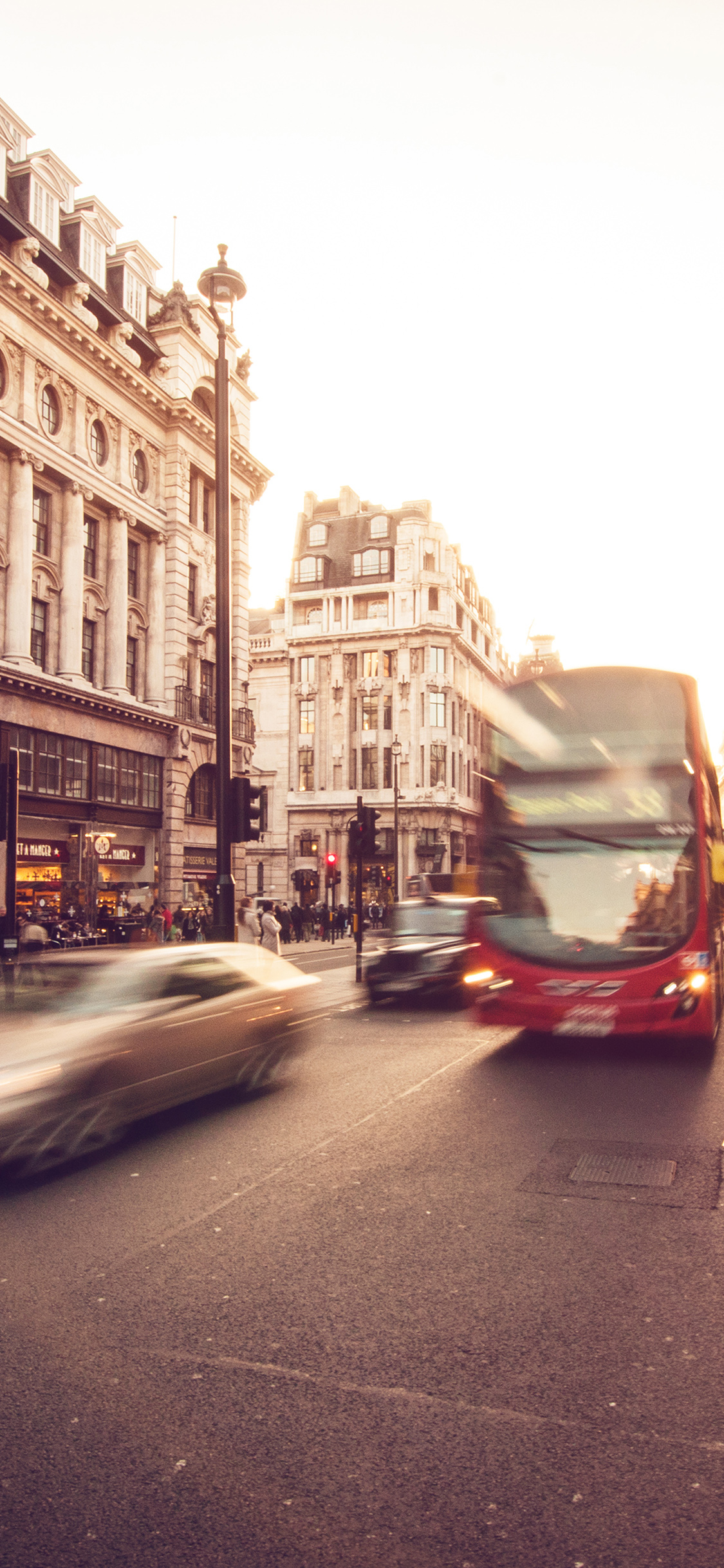 1130x2440 iPhone X wallpaper. london city street people winter flare, Phone