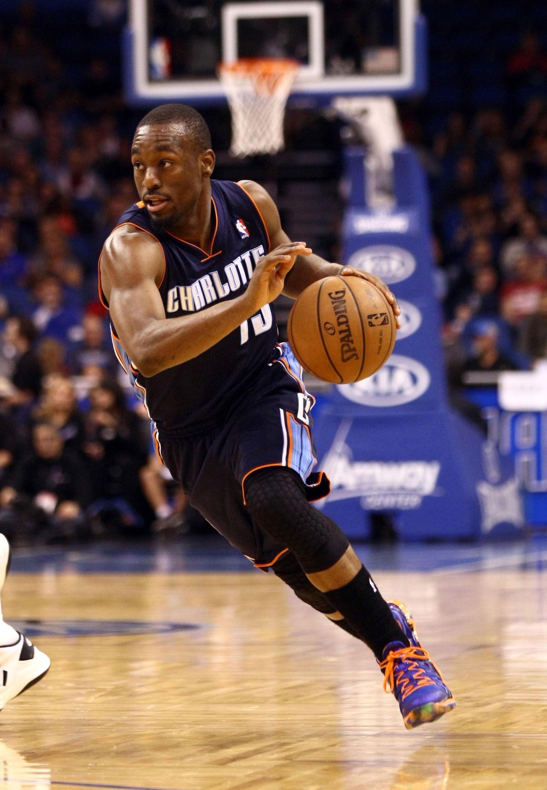 1890x2730 px Kemba Walker (696.15 KB).06.2015, Phone