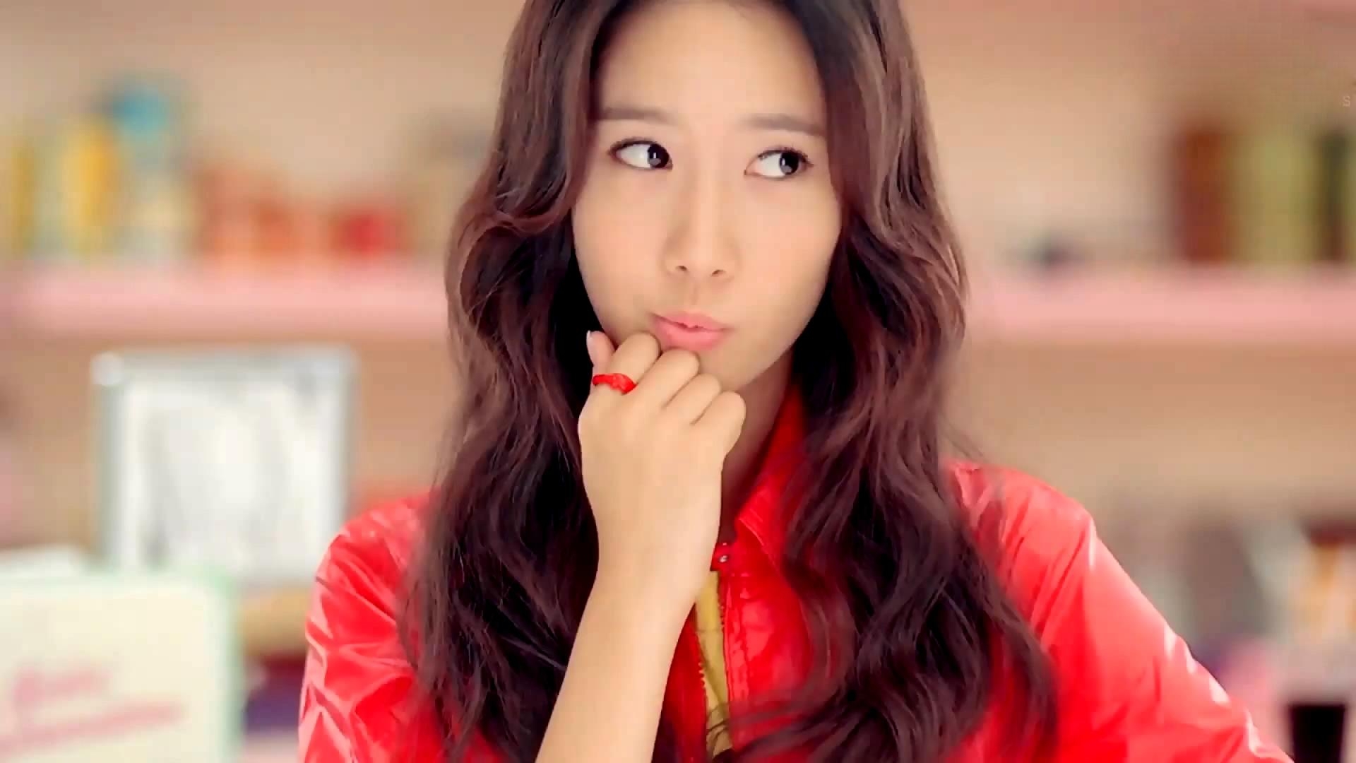 1920x1080 Cute Korean Girl Wallpaper, Desktop