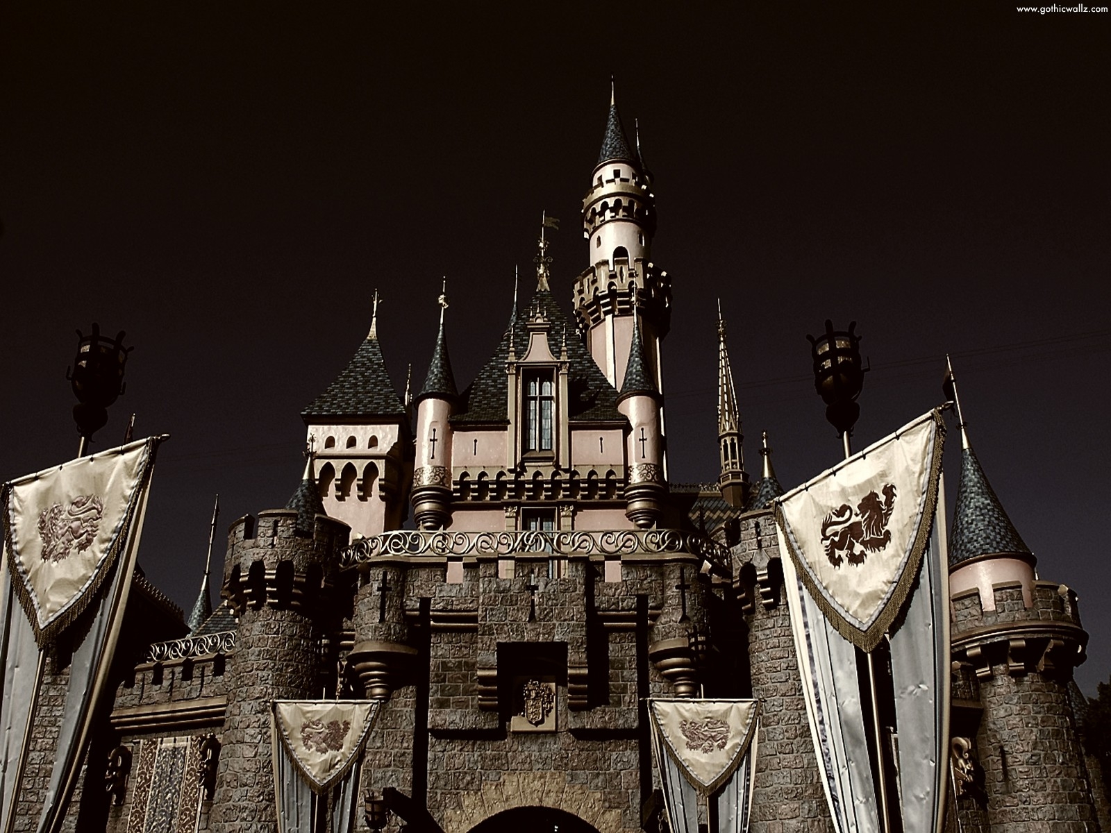 1600x1200 Gothic Castle, Sleeping Beauty Castle, Desktop