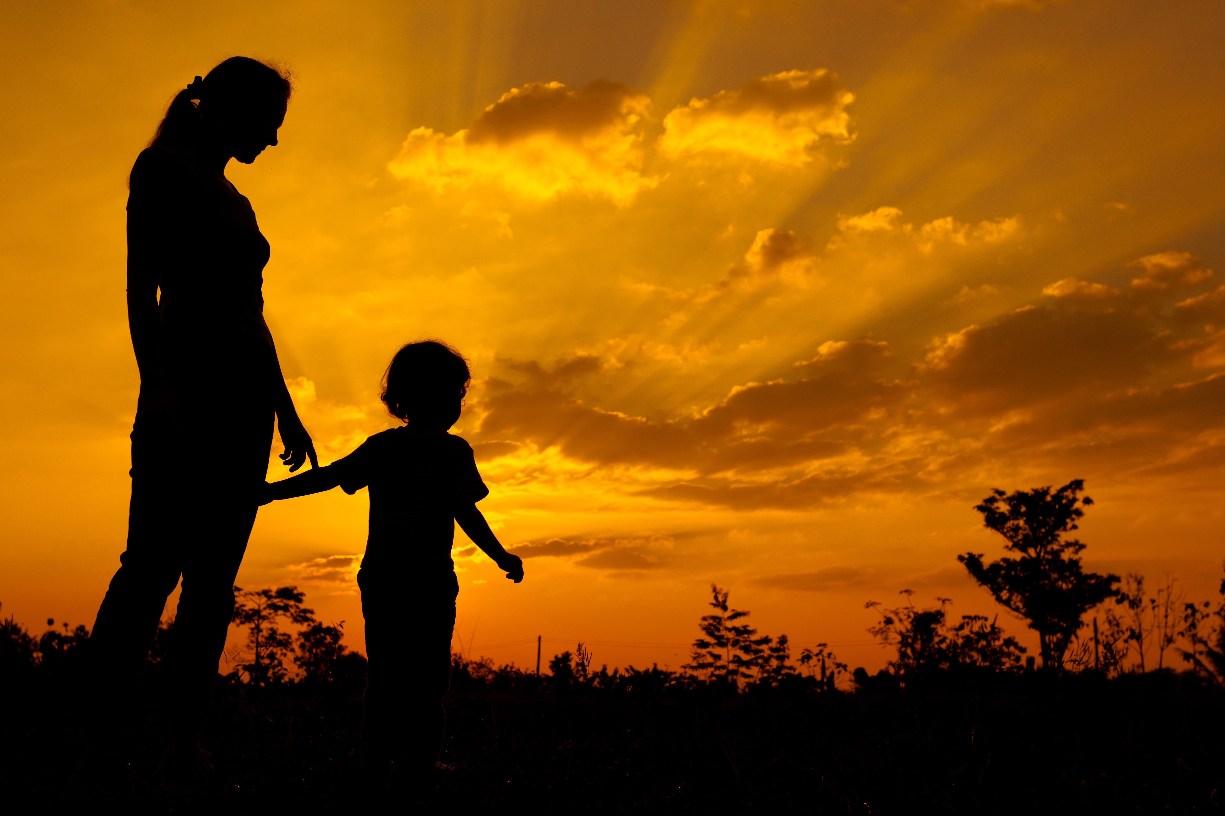 5190x3460 Mother and Son Background. Vintage, Desktop
