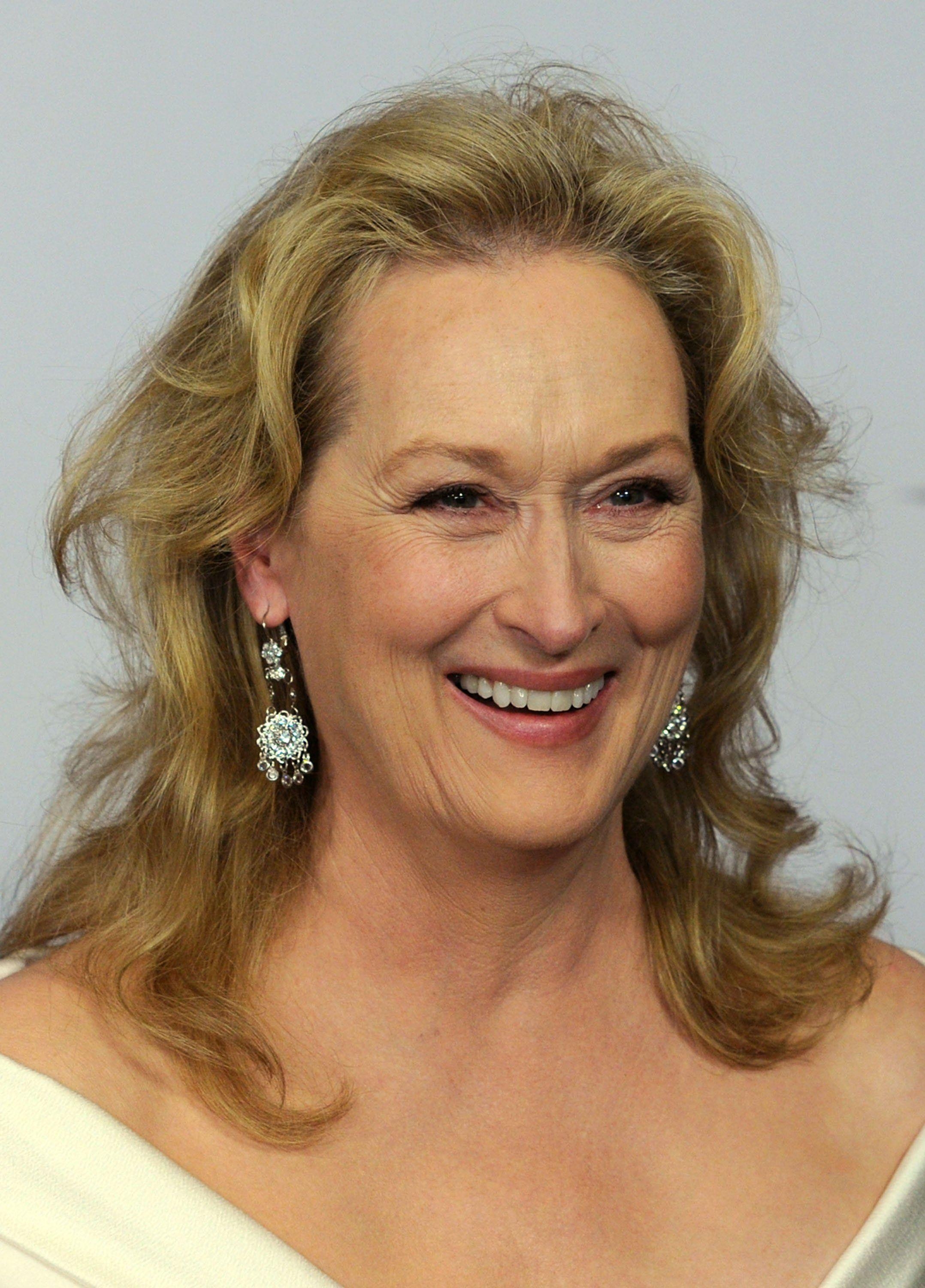 2160x3000 HD Meryl Streep Wallpaper and Photo. HD Celebrities Wallpaper, Phone