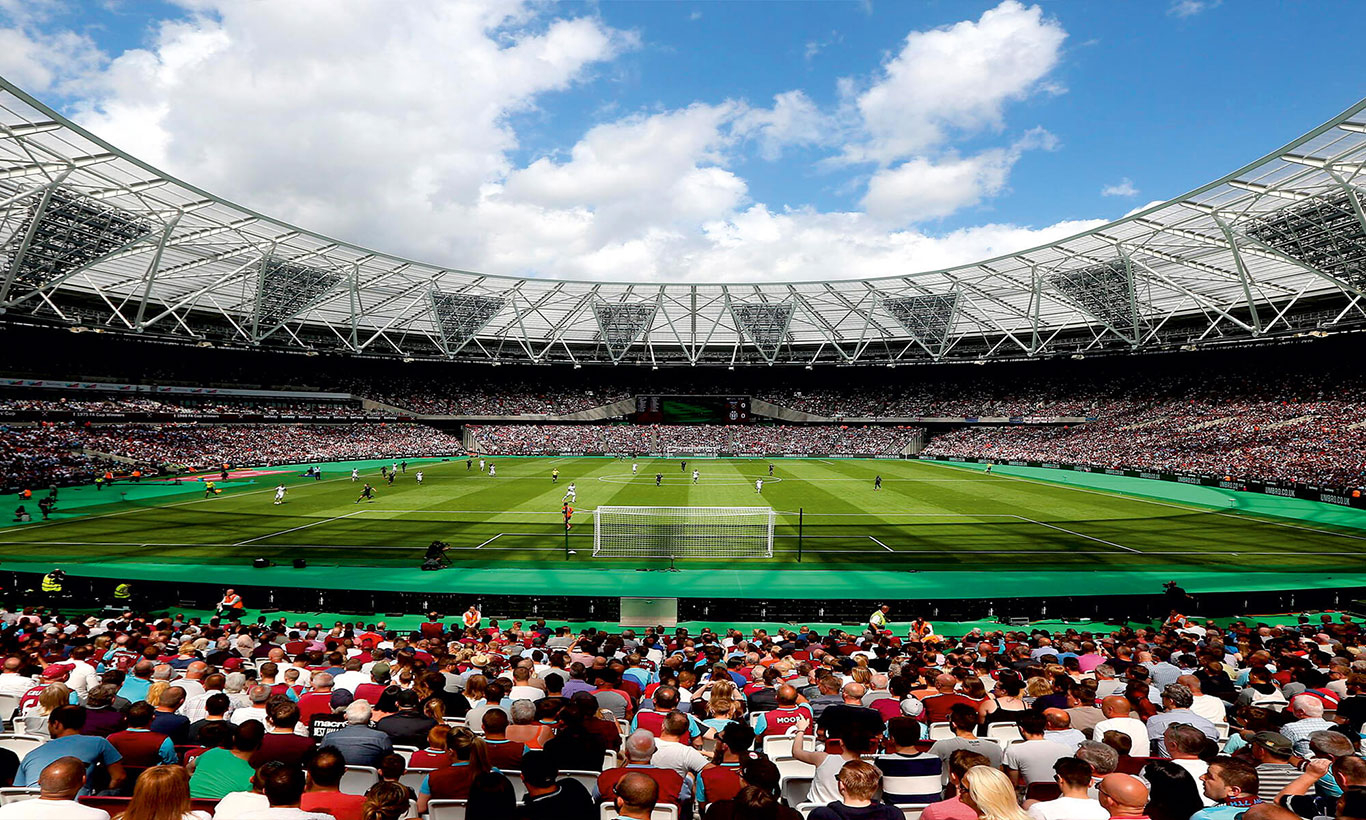 1370x820 West Ham London Stadium Wall Mural, Desktop