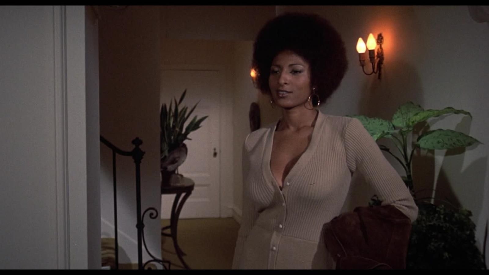 1600x900 Pam Grier as a '70s sex symbol and feminist, Desktop