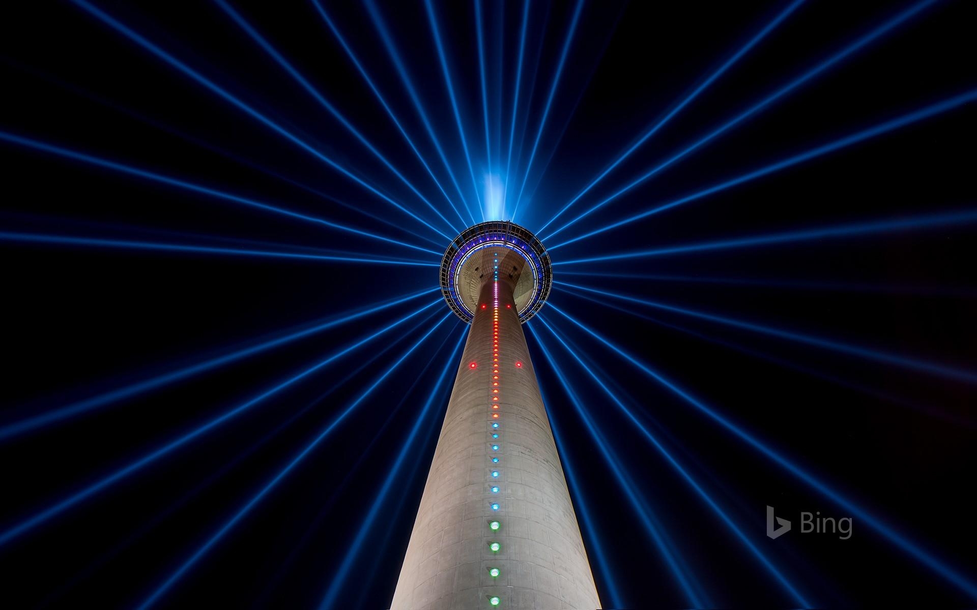 1920x1200 The Rheinturm at night in Düsseldorf, Germany © r.classen, Desktop