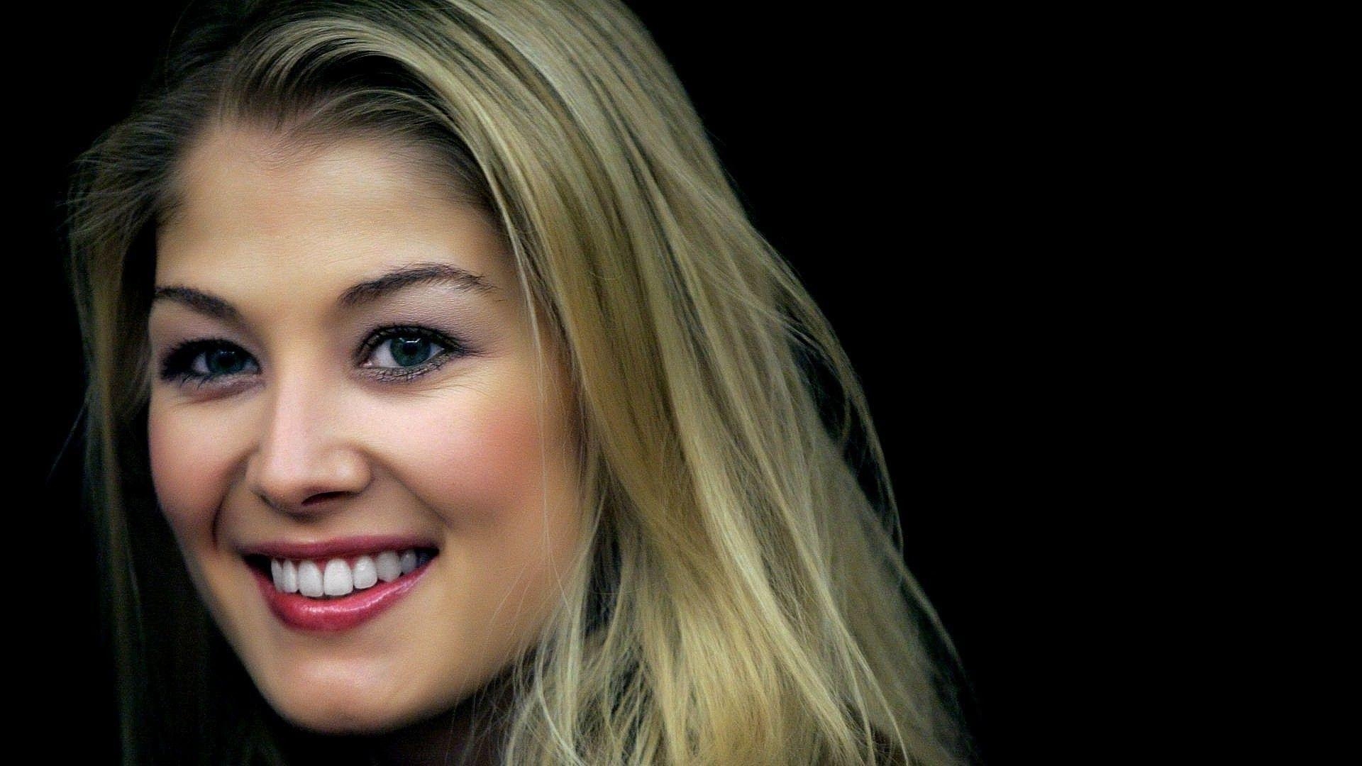 1920x1080 Rosamund Pike Wallpaper, Desktop