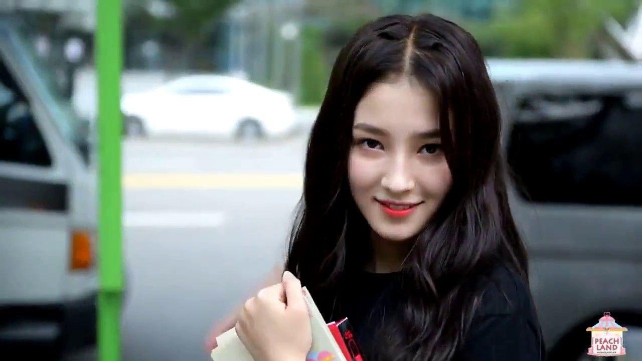 1280x720 Momoland Nancy Wallpaper, Desktop