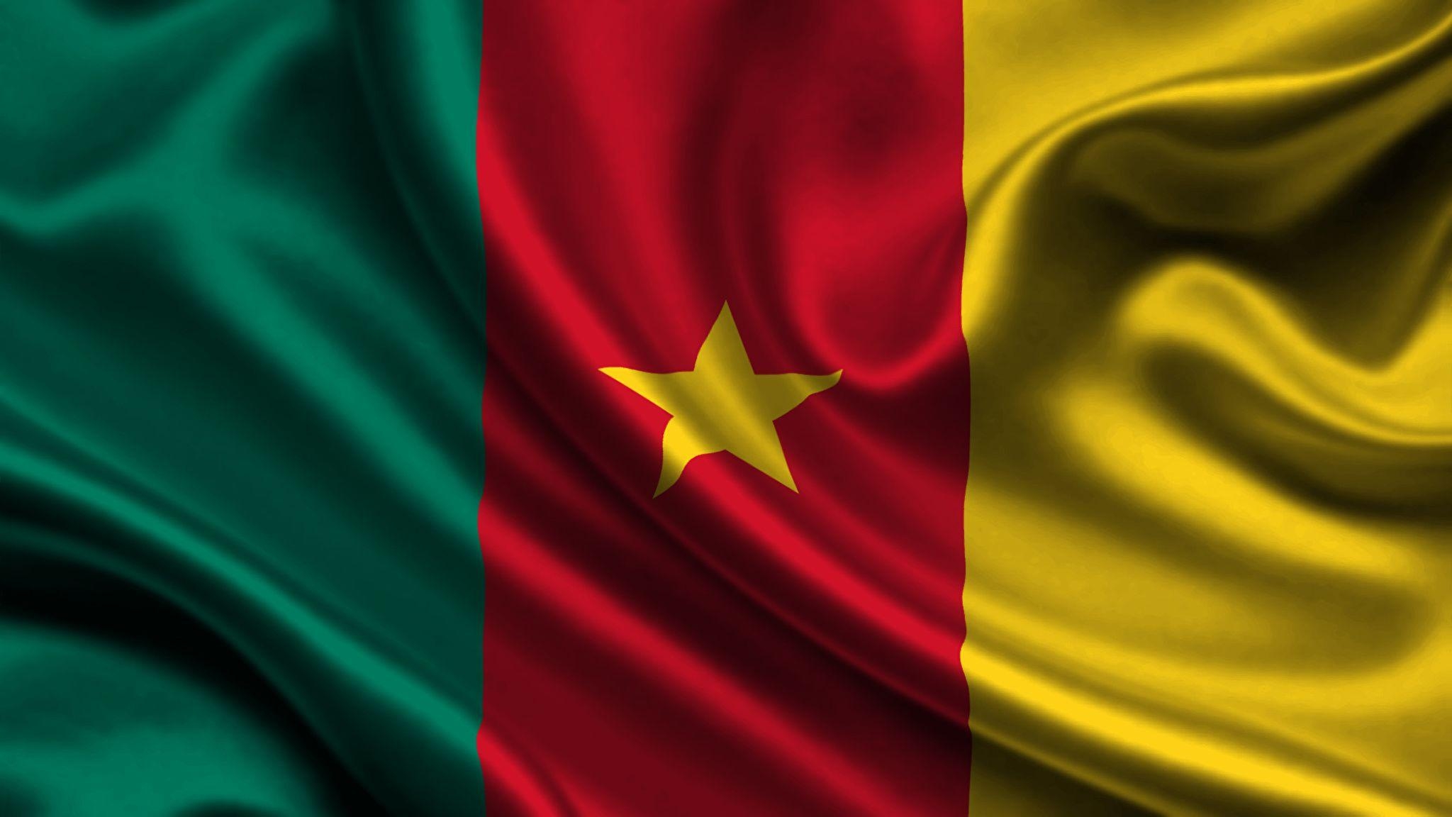 2050x1160 image Cameroon Flag Stripes, Desktop