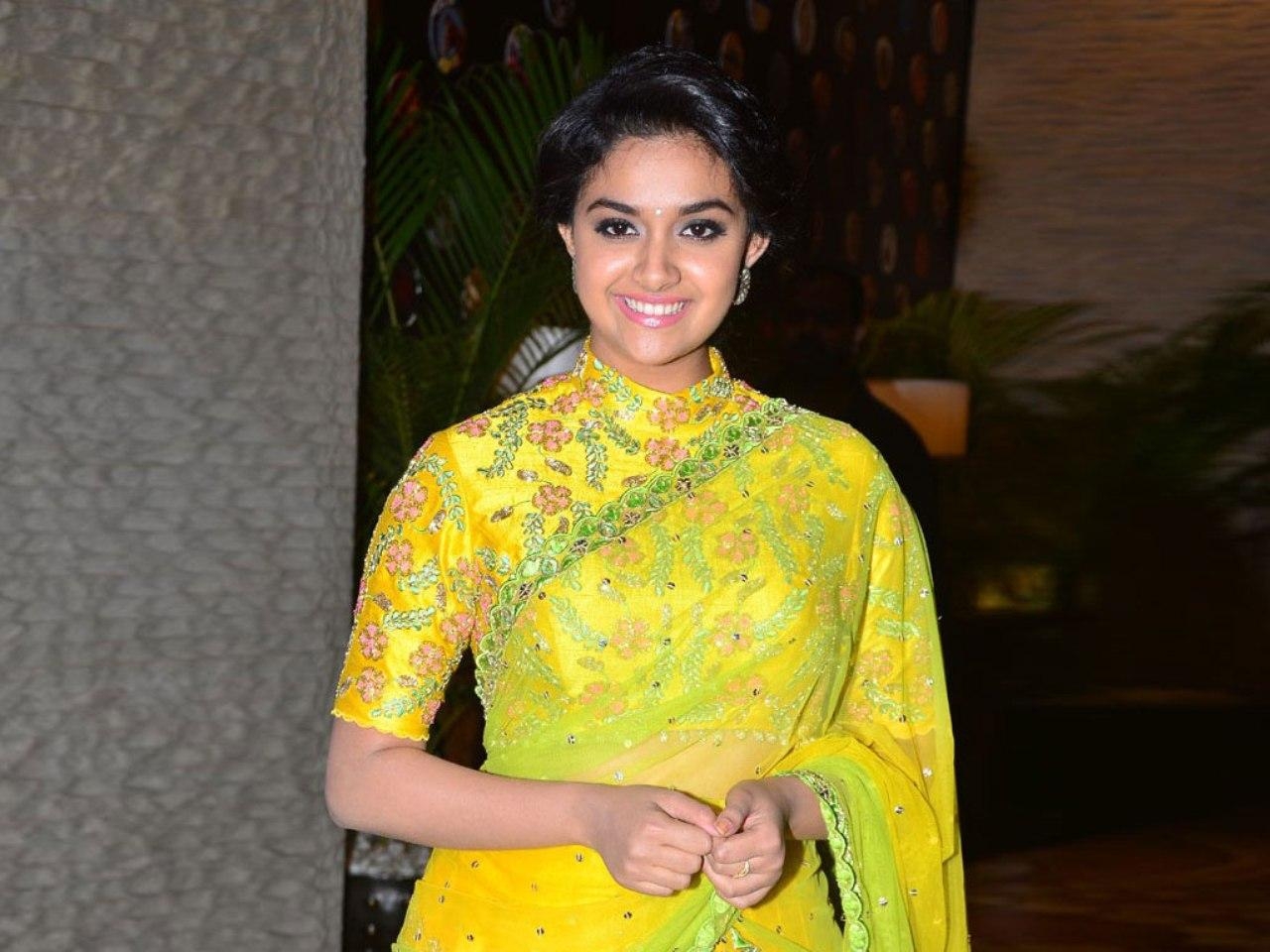 1280x960 Keerthi Suresh (aka) Keerthy Suresh Wallpaper HD Background Live, Desktop