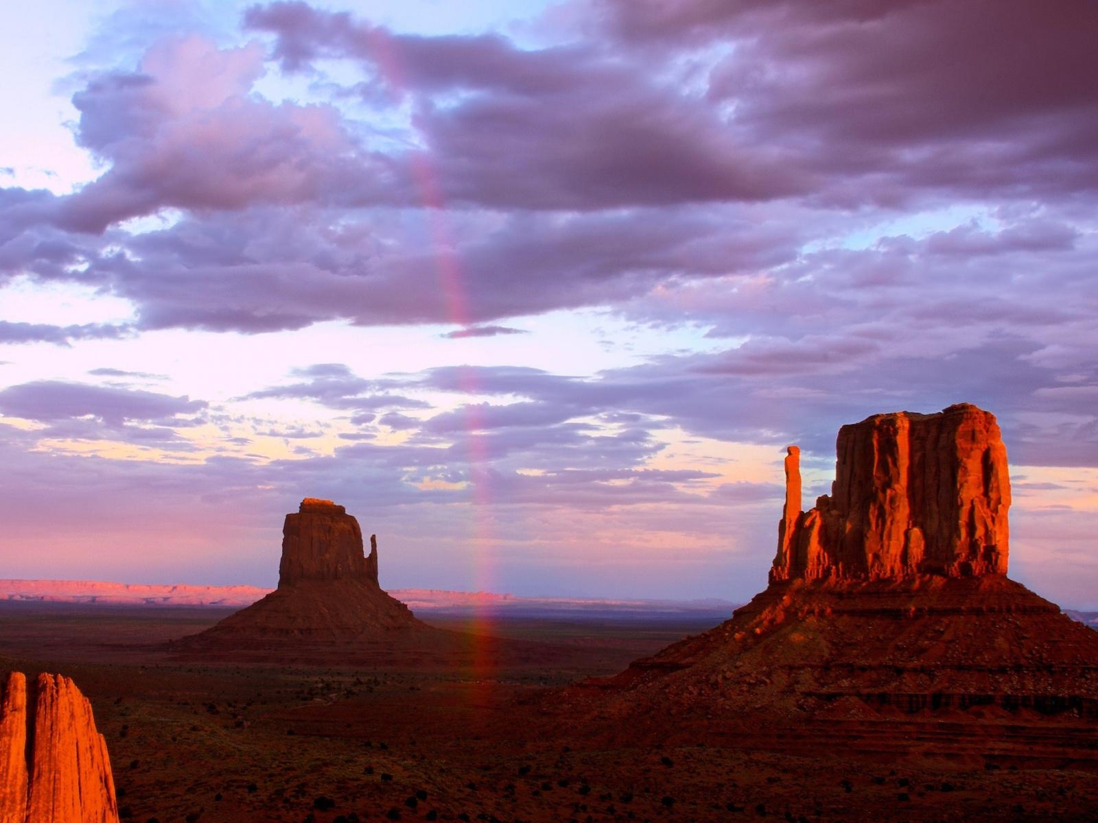 1600x1200 Download  Wallpaper Monument Valley, Nature, Horizon, Cloud, Desktop