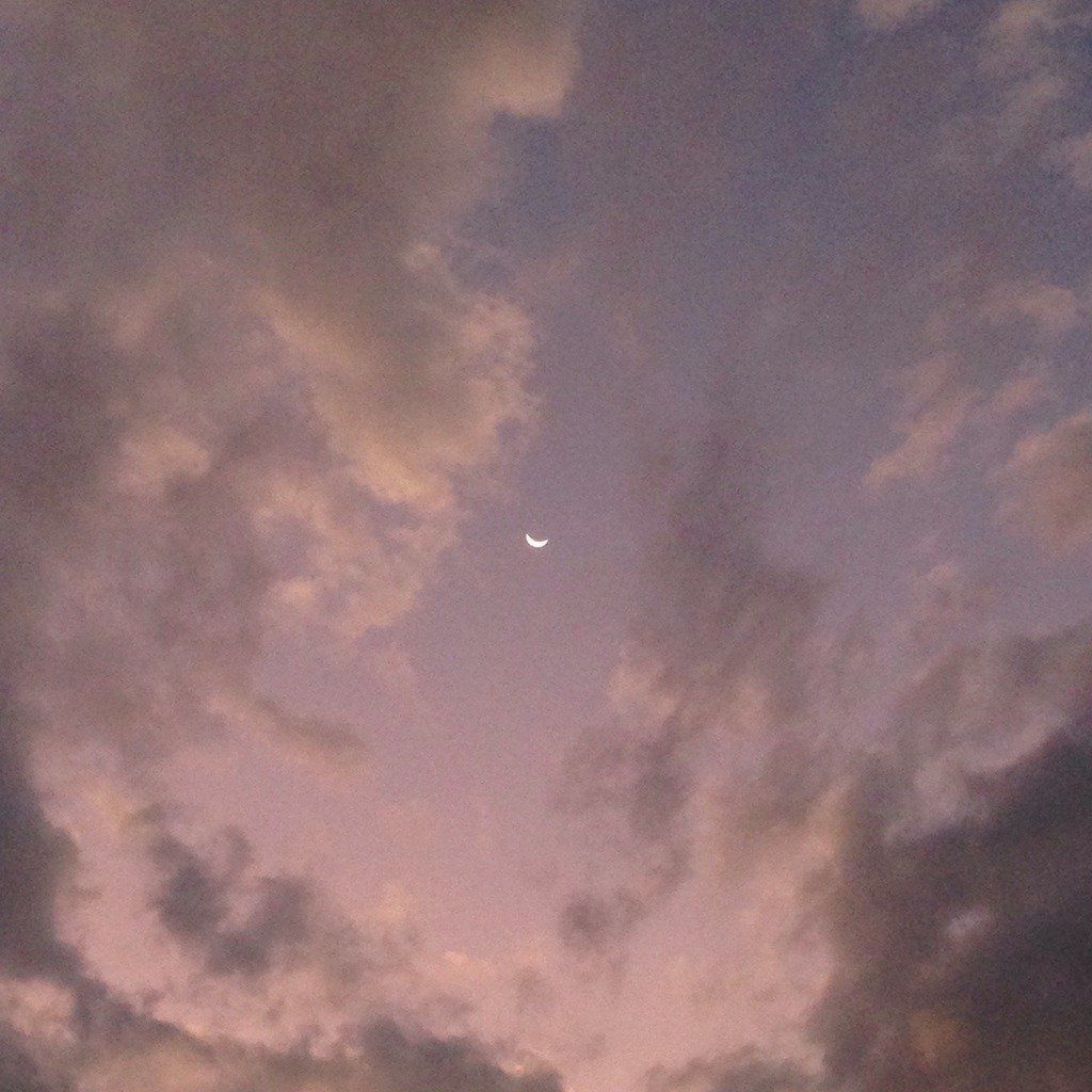 1030x1030 Ecclipsis on Twitter. Pretty sky, Sky aesthetic, Sky and clouds, Phone