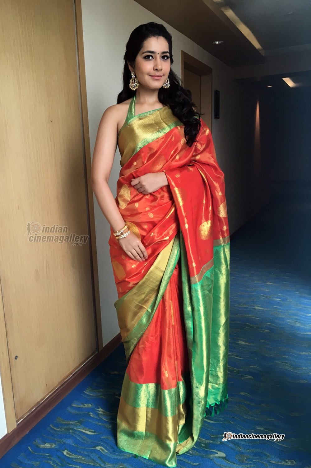 1000x1510 Rashi Khanna In Saree Pics 45366, Phone