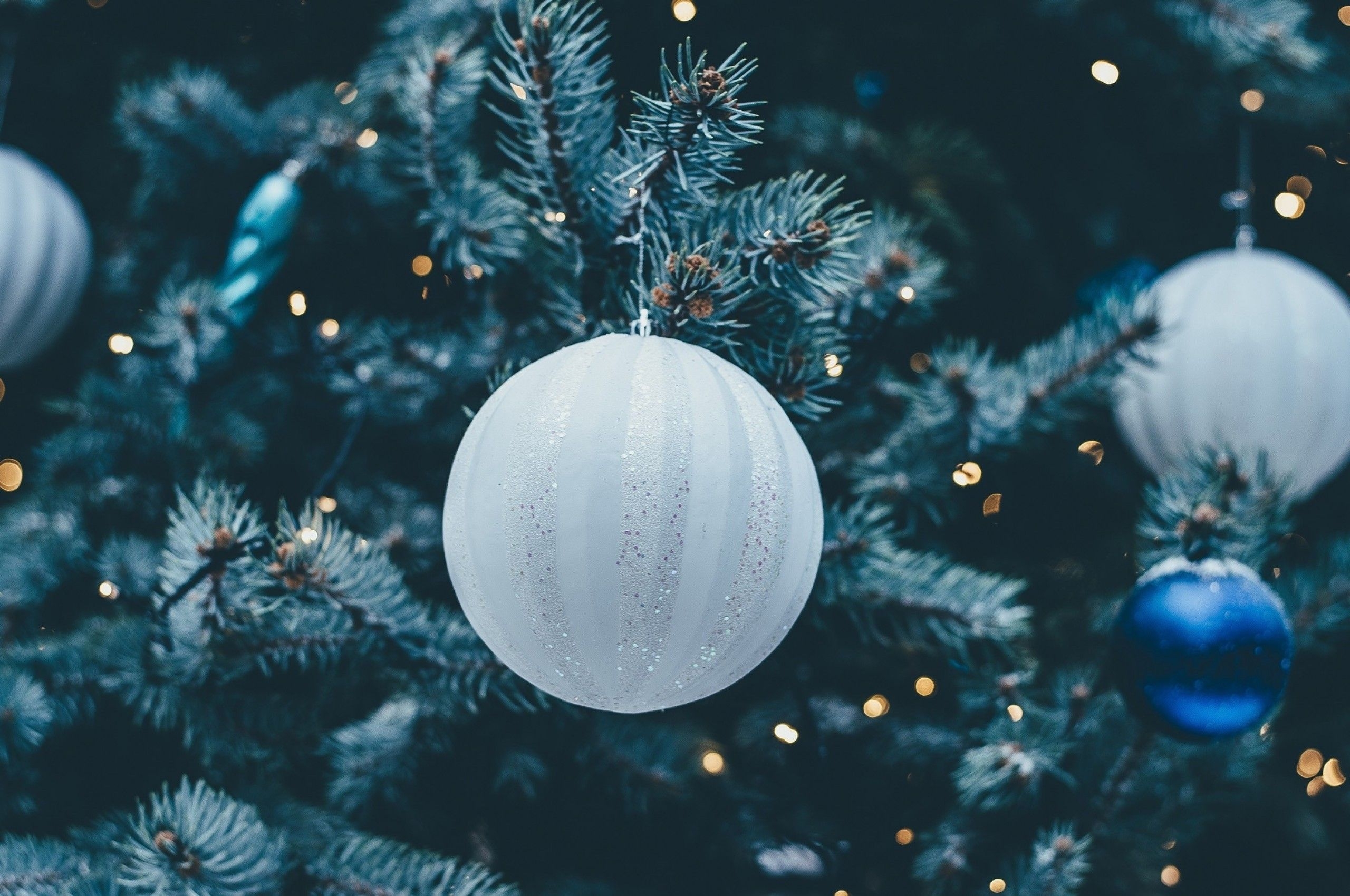 2560x1700 Pretty Christmas Wallpaper For Chromebook, Desktop