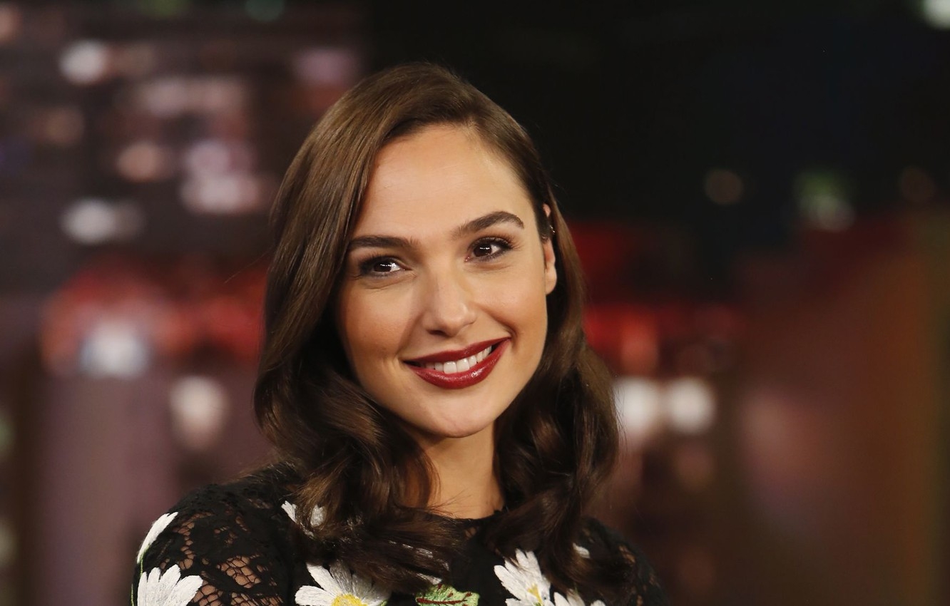 1340x850 Wallpaper Red, Smile, Lips, Actress, Model, Smile, Lipstick, Actress, Lips, Model, Gal Gadot, Gal Gadot, Photo model image for desktop, section девушки, Desktop