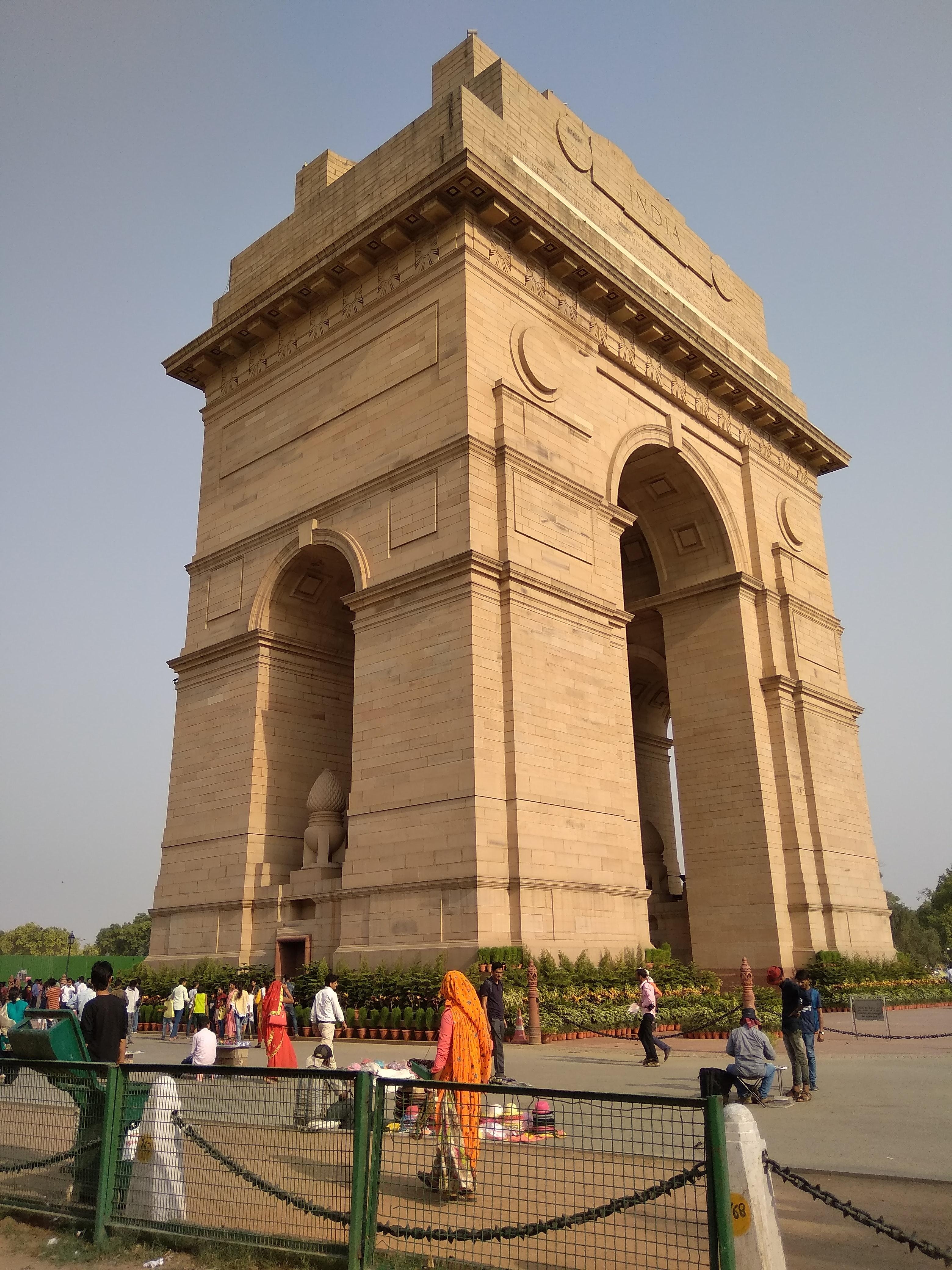 3120x4160 Free of INDIA GATE Corner view, Phone