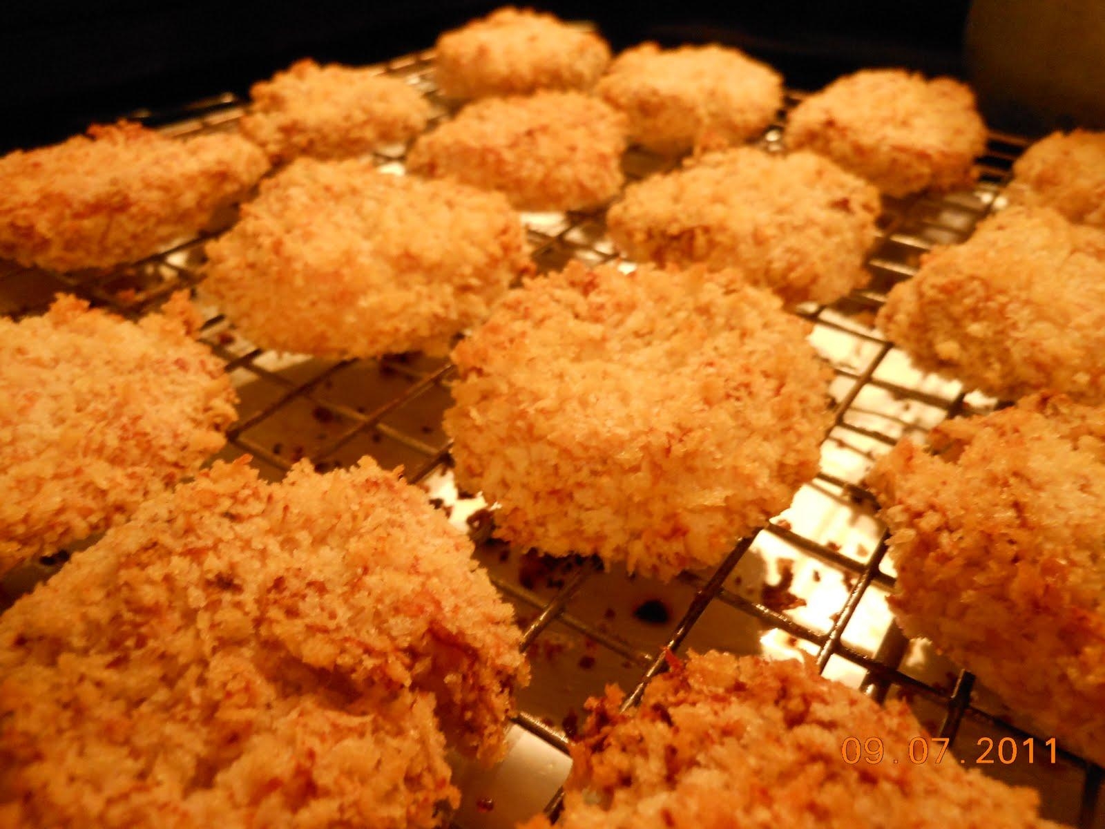 1600x1200 For the Love of Food (and Eating!): Chicken Nuggets and French Fries, Desktop