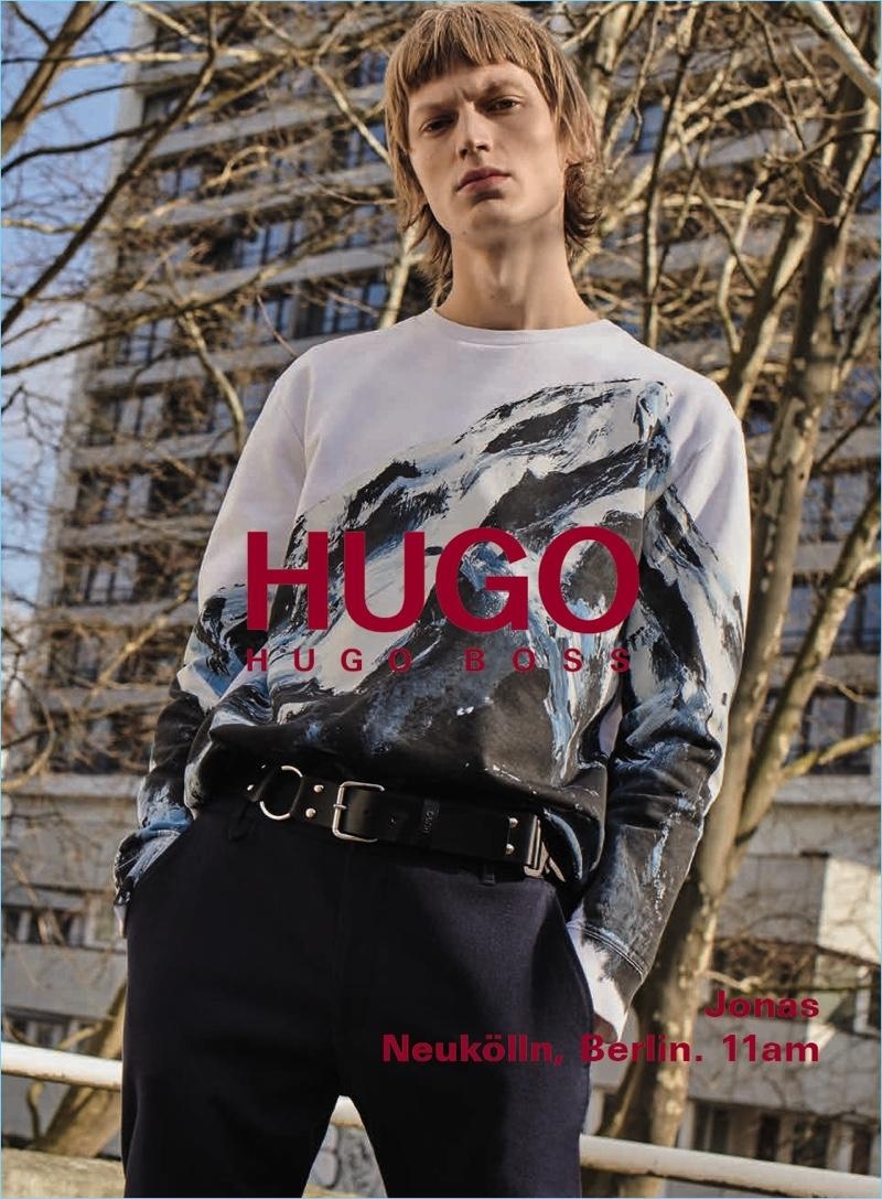 800x1090 HUGO. Fall 2018. Men's Campaign. Jonas Glöer. Anwar Hadid, Phone