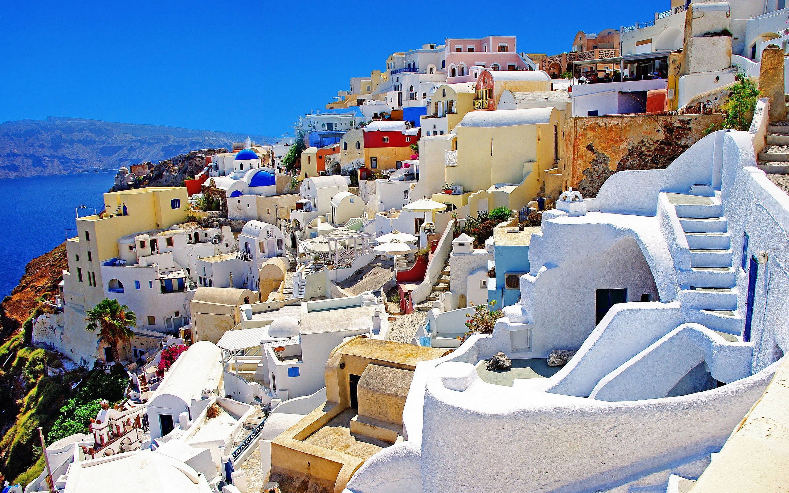 2560x1600 Colorful Santorini Wallpaper, Desktop