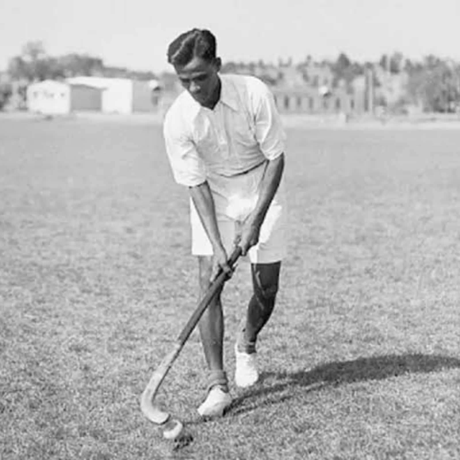 1600x1600 Know Hockey Great Major Dhyan Chand Who Has Had the Khel Ratna Award Named After Him, Phone