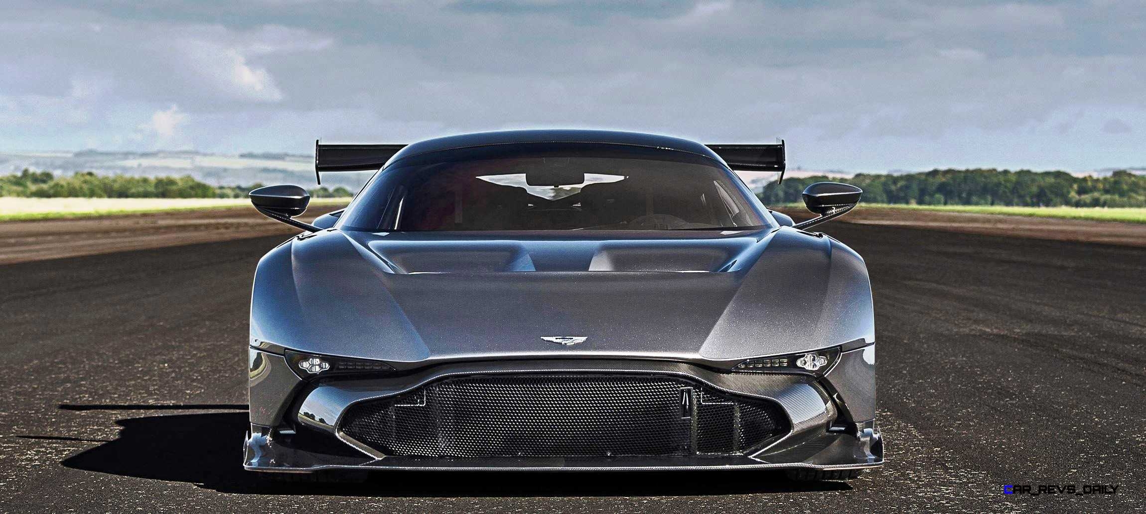 2300x1040 Aston Martin VULCAN Meets Legendary Avro Vulcan Namesake, Dual Screen