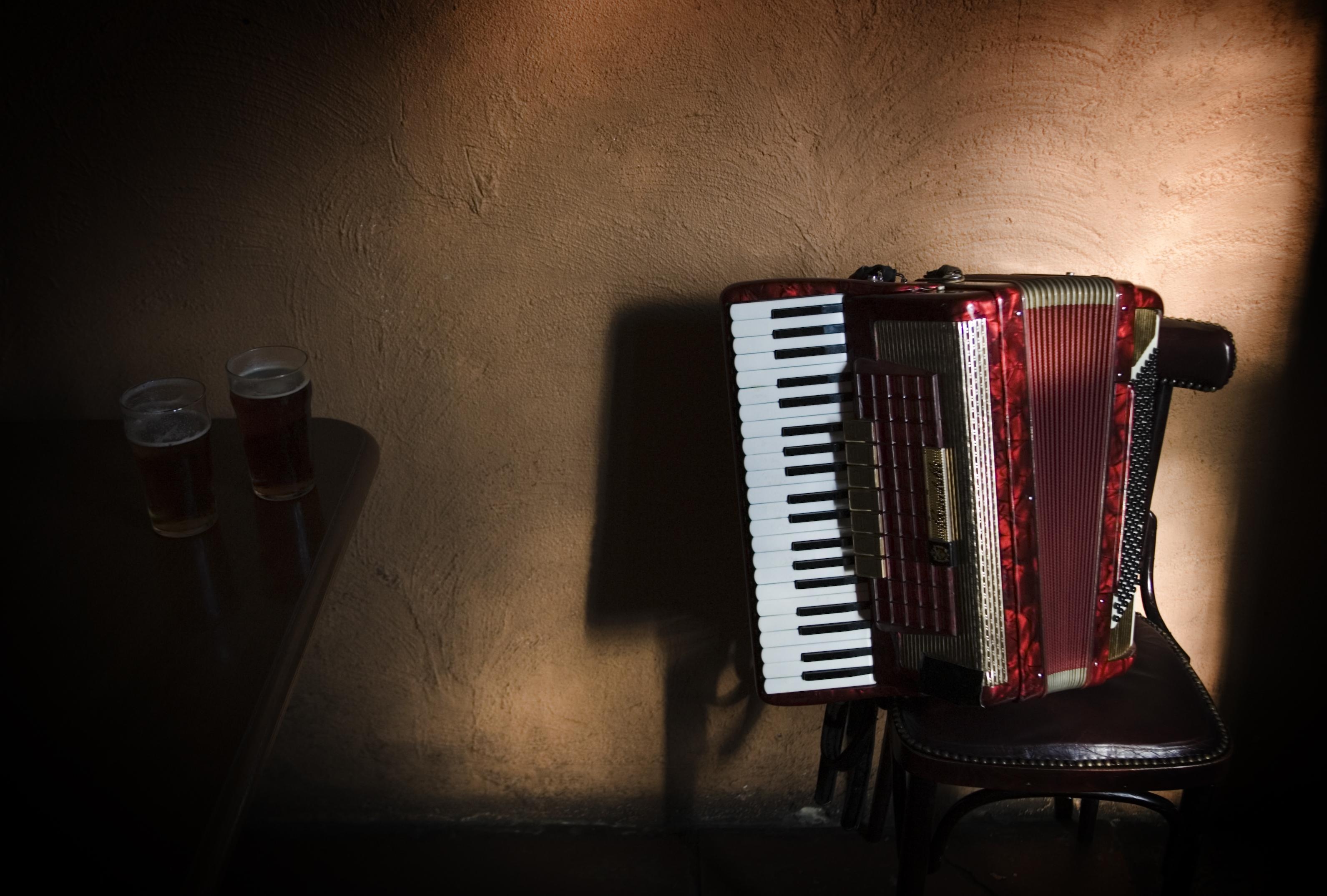 3190x2150 Accordion Wallpaper HD Background, Image, Pics, Photo Free, Desktop