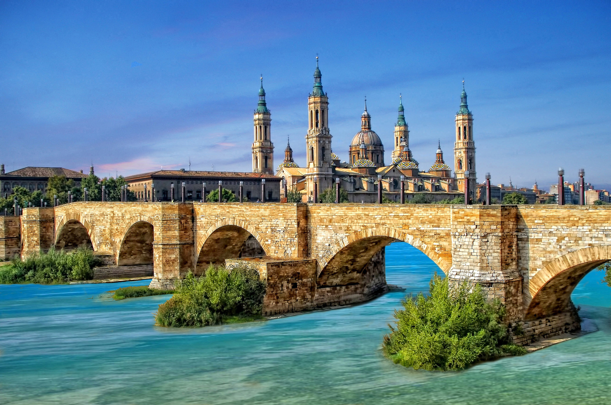 2050x1360 Zaragoza, Spain HD Wallpaper, Desktop